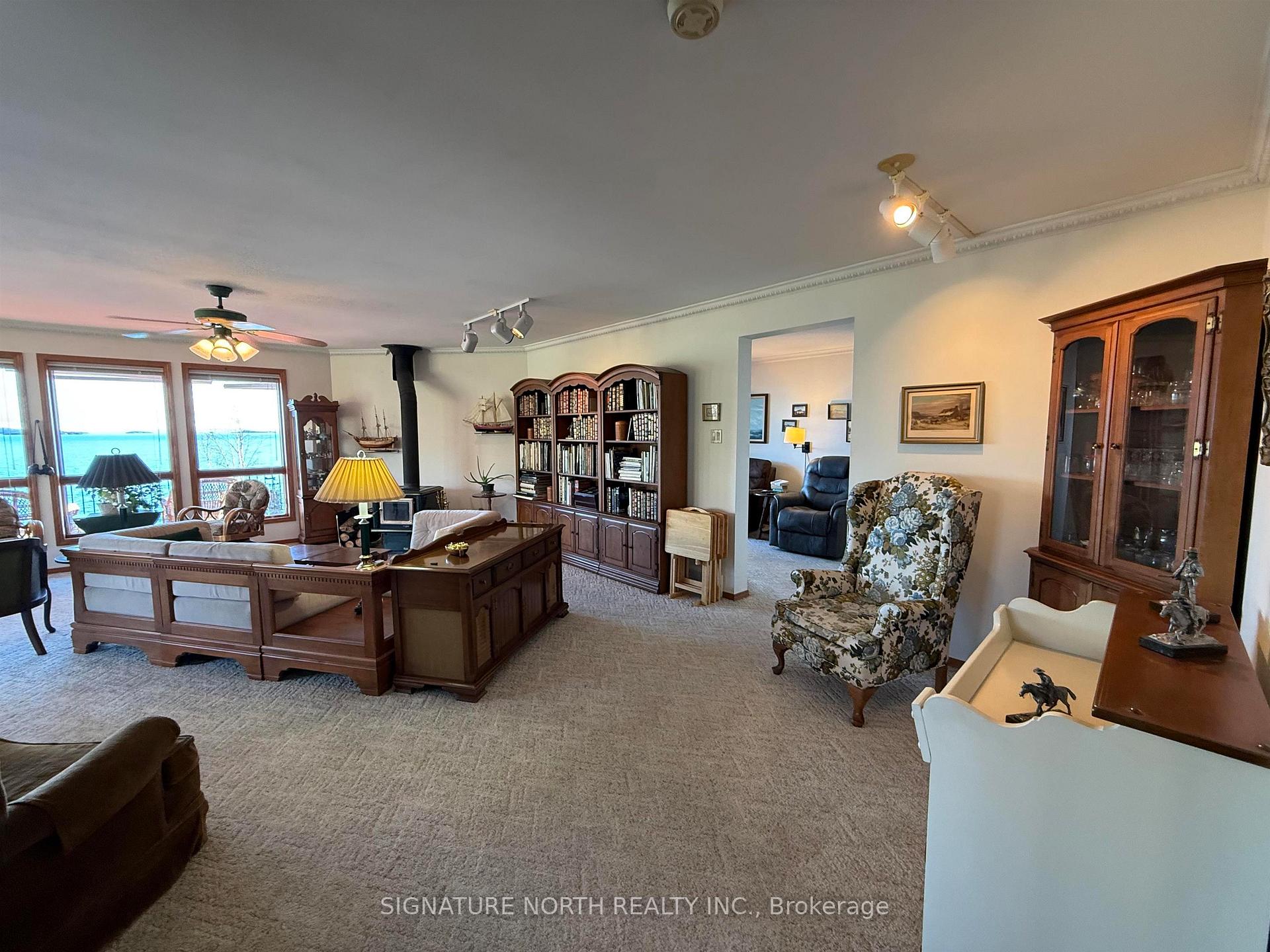 Photo 11 of 184 Island Avenue, Neebing, Blake — HOMEH