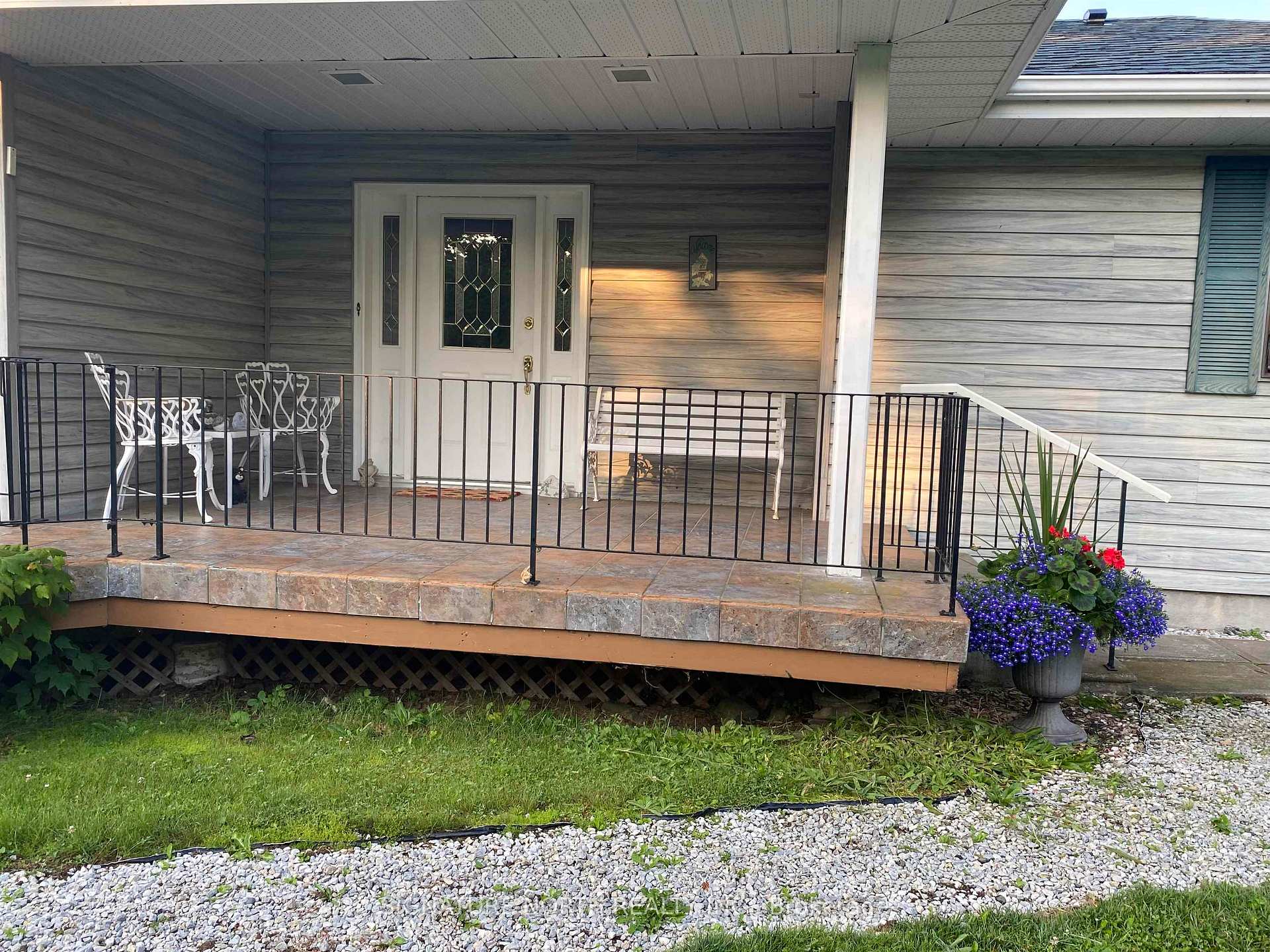 Photo 26 of 184 Island Avenue, Neebing, Blake — HOMEH