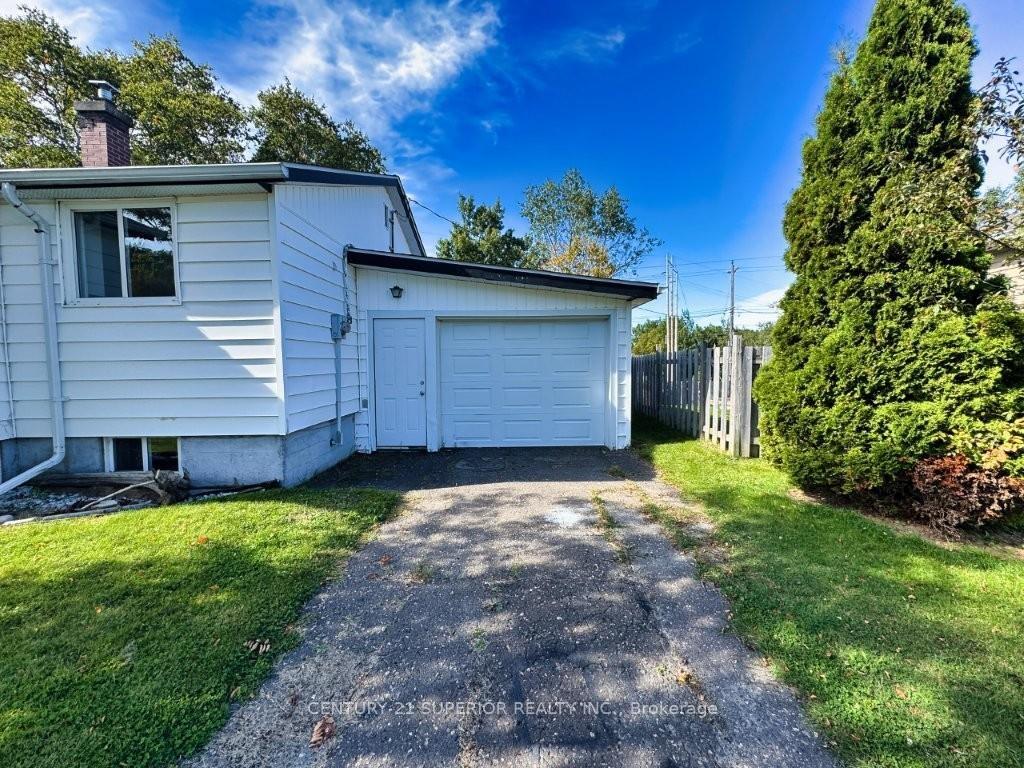 Photo 3 of 4 Croy Court, Marathon — HOMEH