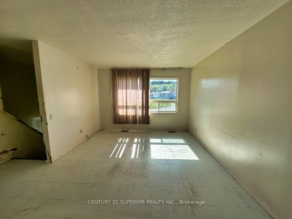 Photo 11 of 155 Harkness Street, Nipigon — HOMEH