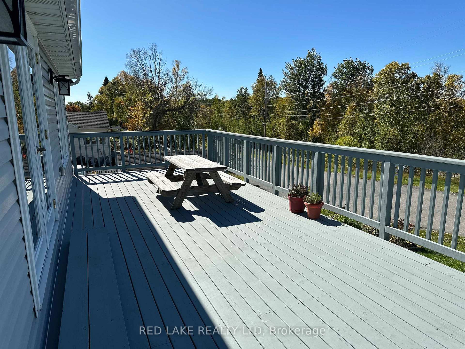 Photo 10 of 16 Lakeview Avenue, Red Lake — HOMEH