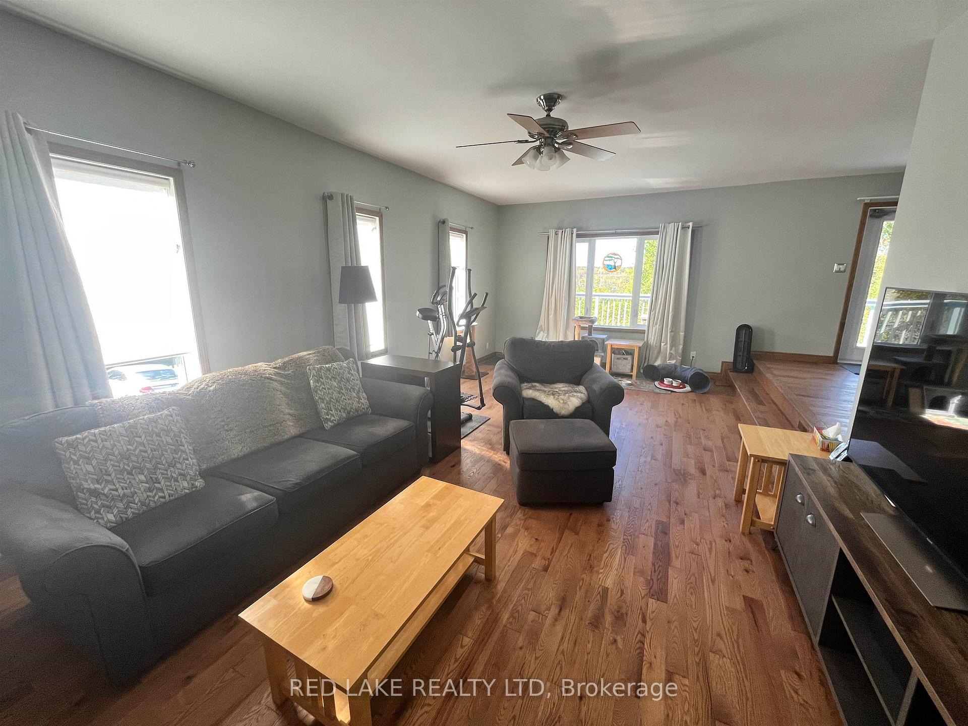 Photo 14 of 16 Lakeview Avenue, Red Lake — HOMEH