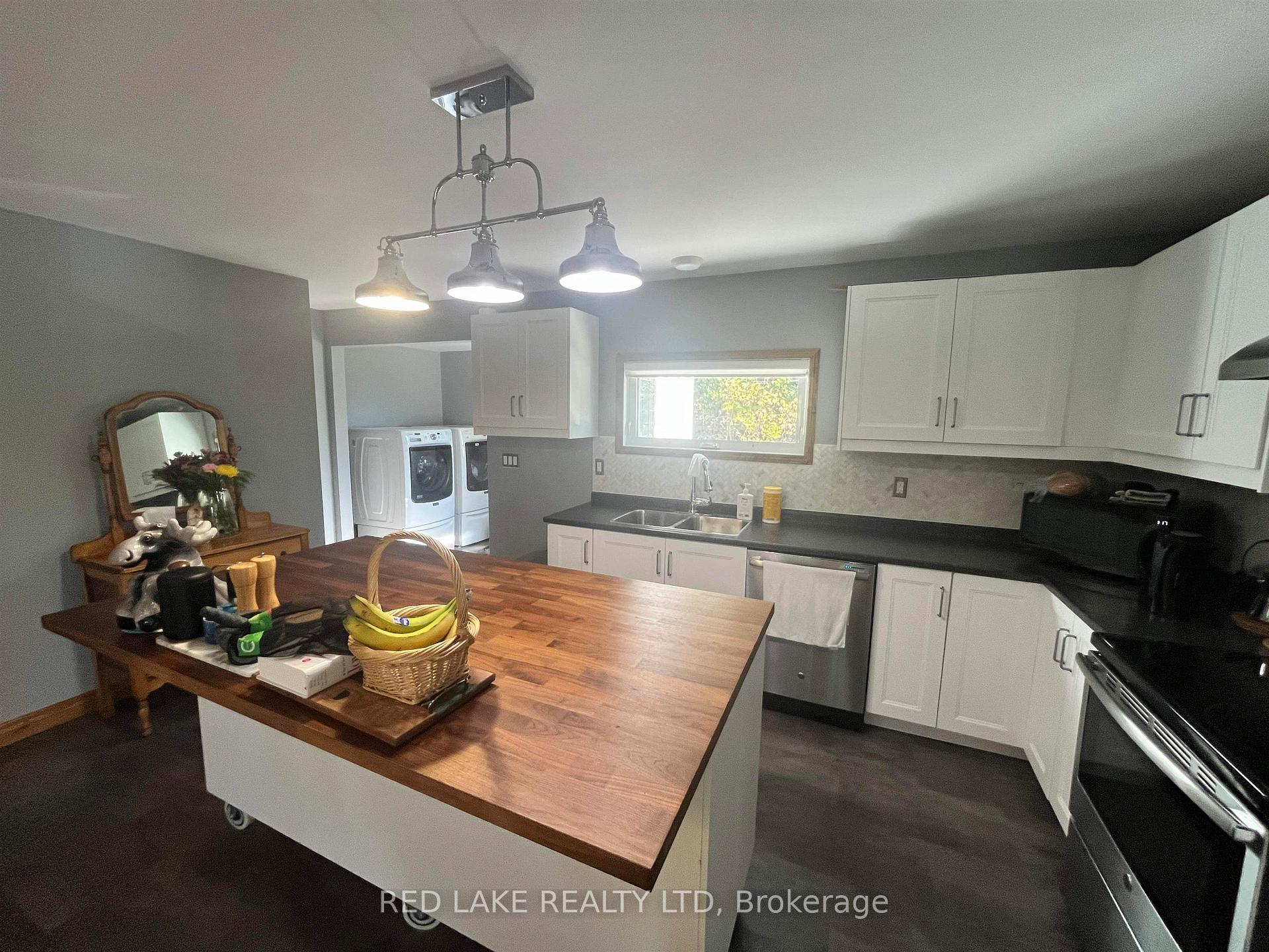 Photo 19 of 16 Lakeview Avenue, Red Lake — HOMEH