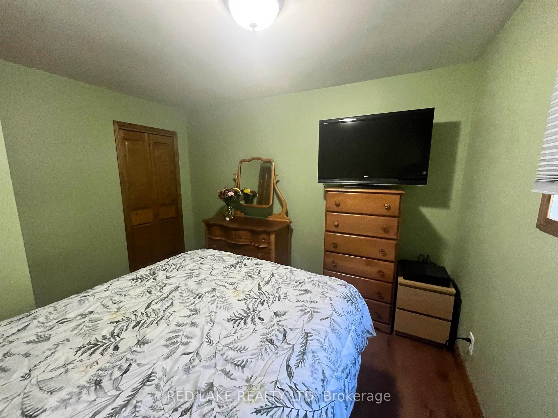 Photo 24 of 16 Lakeview Avenue, Red Lake — HOMEH