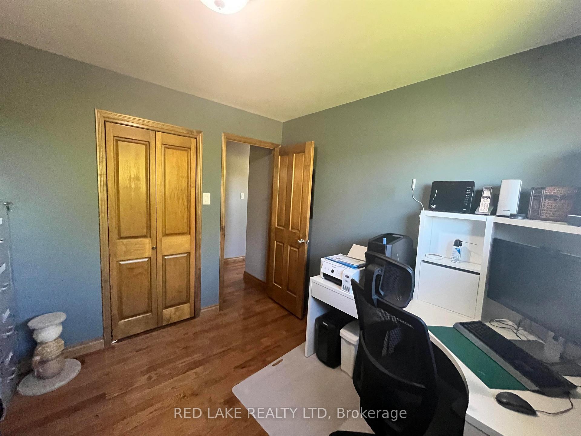 Photo 25 of 16 Lakeview Avenue, Red Lake — HOMEH