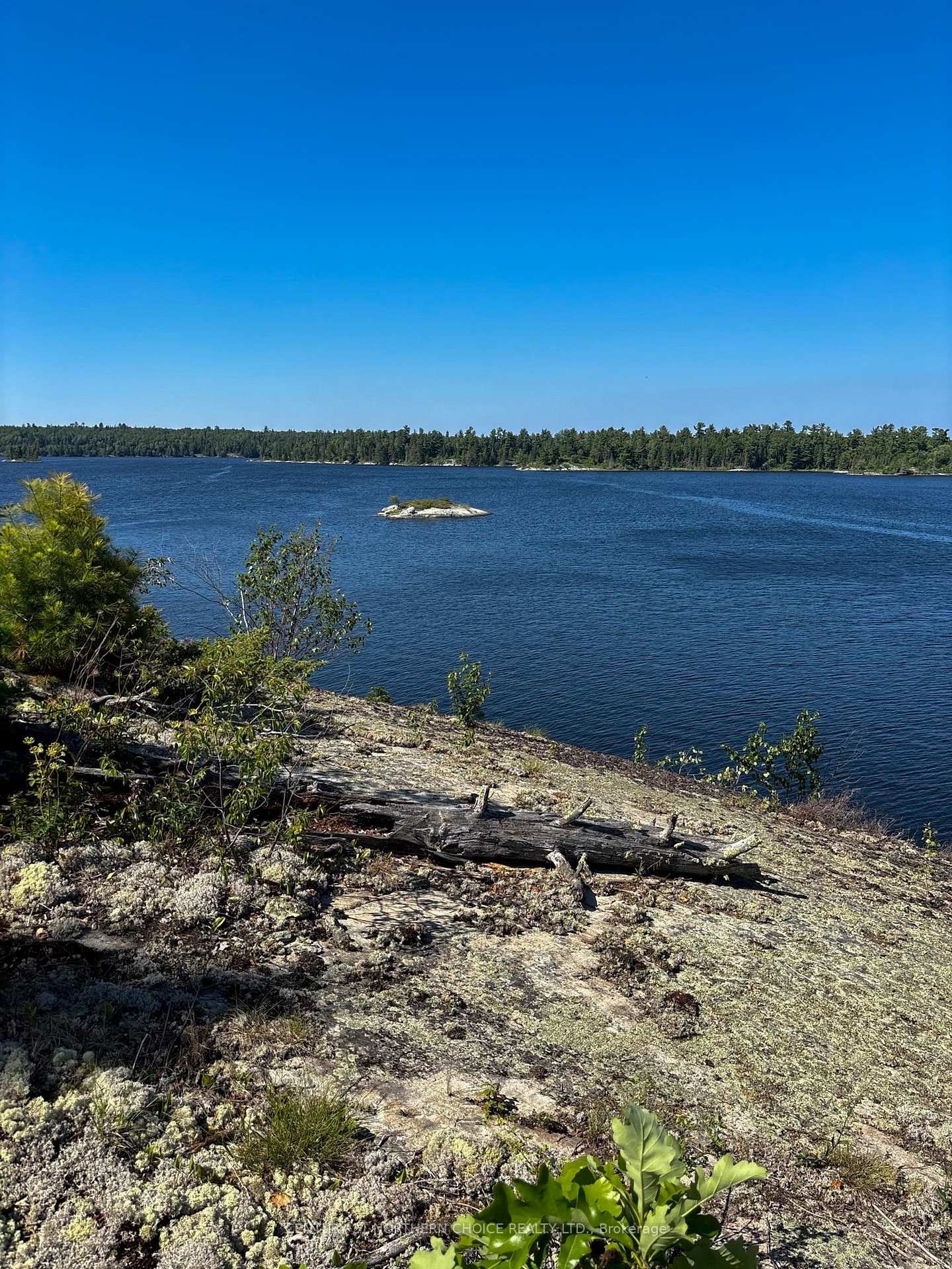 Photo 16 of KM270 Island, Kenora Remote Area, Lake of the Woods North — HOMEH