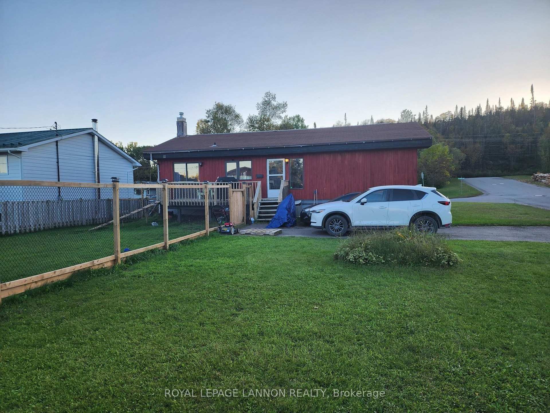 Photo 2 of 41 Southridge Crescent, Terrace Bay — HOMEH