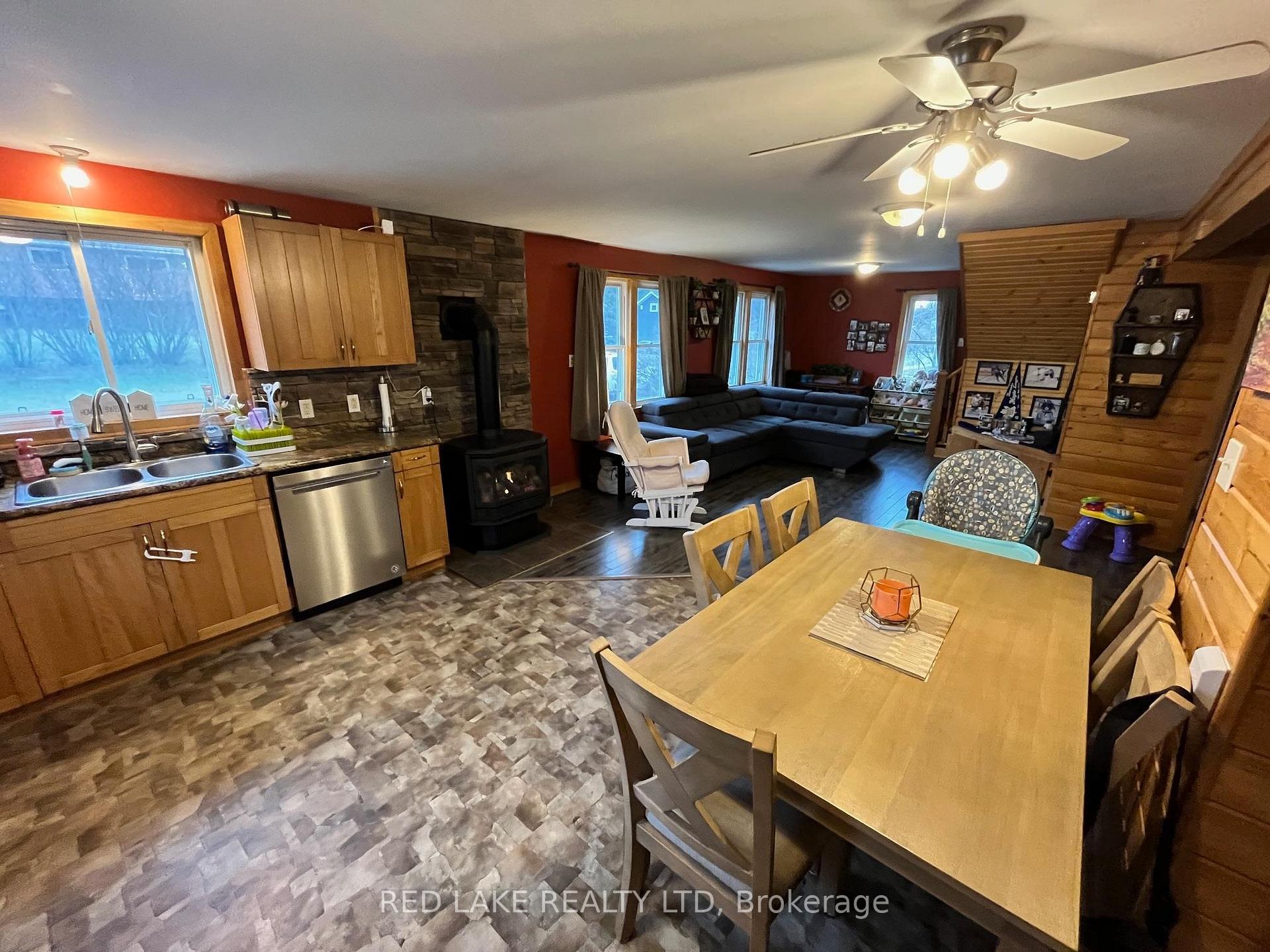 Photo 7 of 67 Goldshore Road, Red Lake — HOMEH