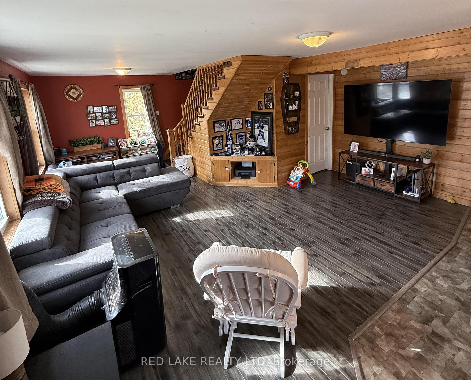 Photo 8 of 67 Goldshore Road, Red Lake — HOMEH