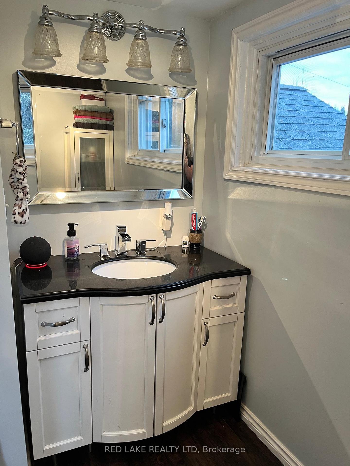 Photo 11 of 67 Goldshore Road, Red Lake — HOMEH