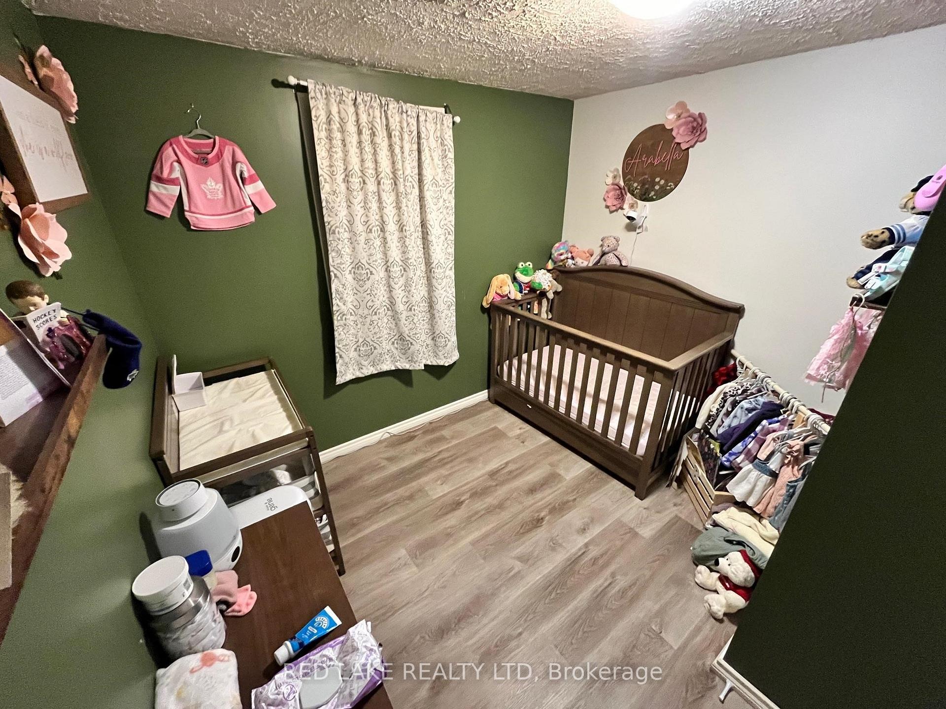 Photo 17 of 67 Goldshore Road, Red Lake — HOMEH