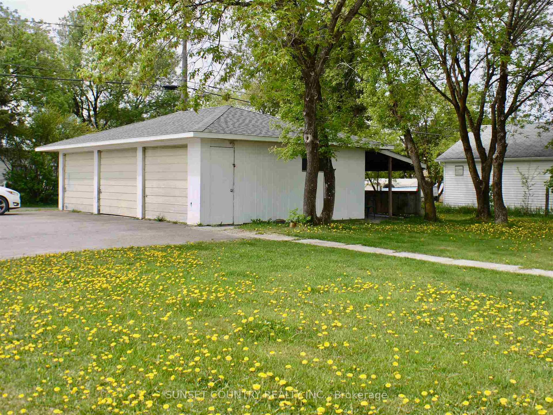 Photo 29 of 248 Second Street, Dryden, Hillcrest — HOMEH