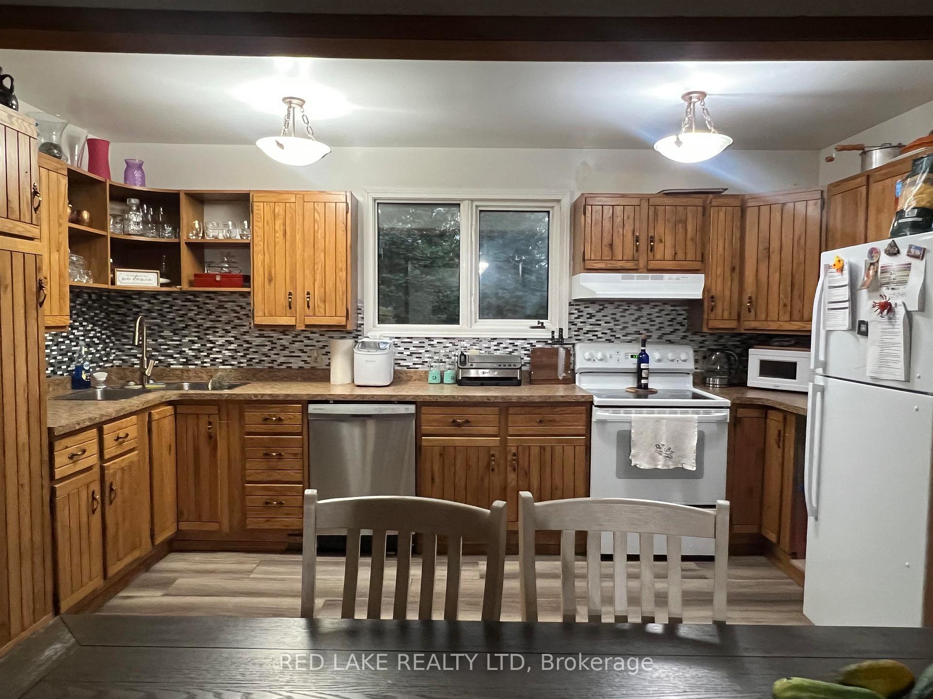 Photo 9 of 111 Buffalo Street, Red Lake — HOMEH