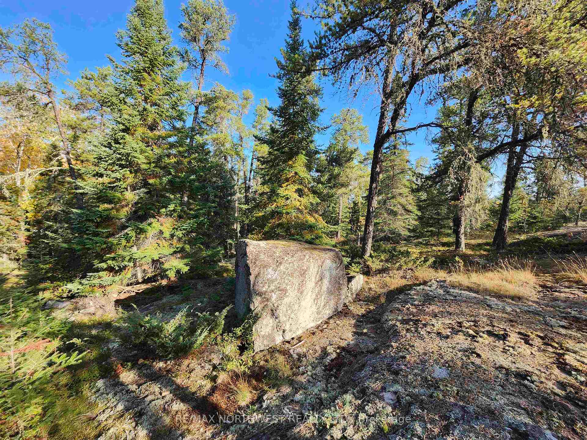Photo 32 of 18 Johnson Road, Kenora, Airport Road North — HOMEH