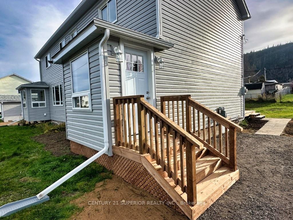 Photo 3 of 78 Timmins Street, Red Rock, TB-85 — HOMEH