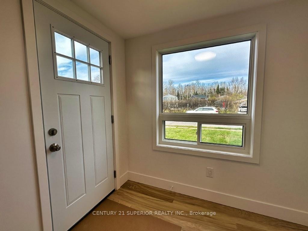 Photo 4 of 78 Timmins Street, Red Rock, TB-85 — HOMEH