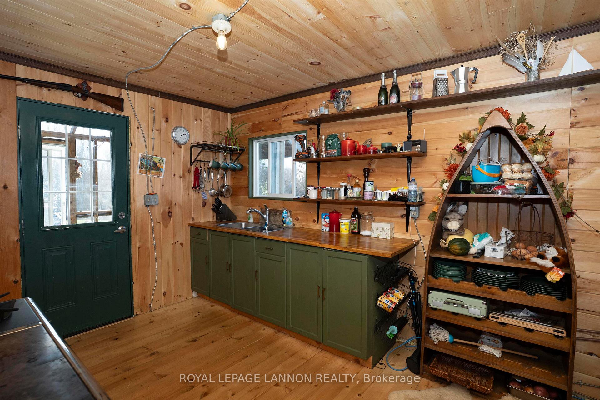 Photo 10 of 56 Savoie Road, Neebing, Crooks — HOMEH