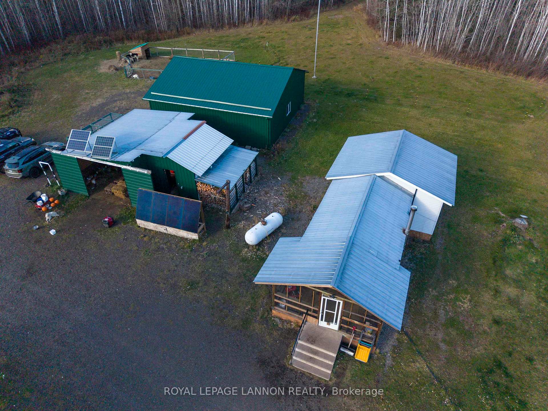 Photo 16 of 56 Savoie Road, Neebing, Crooks — HOMEH