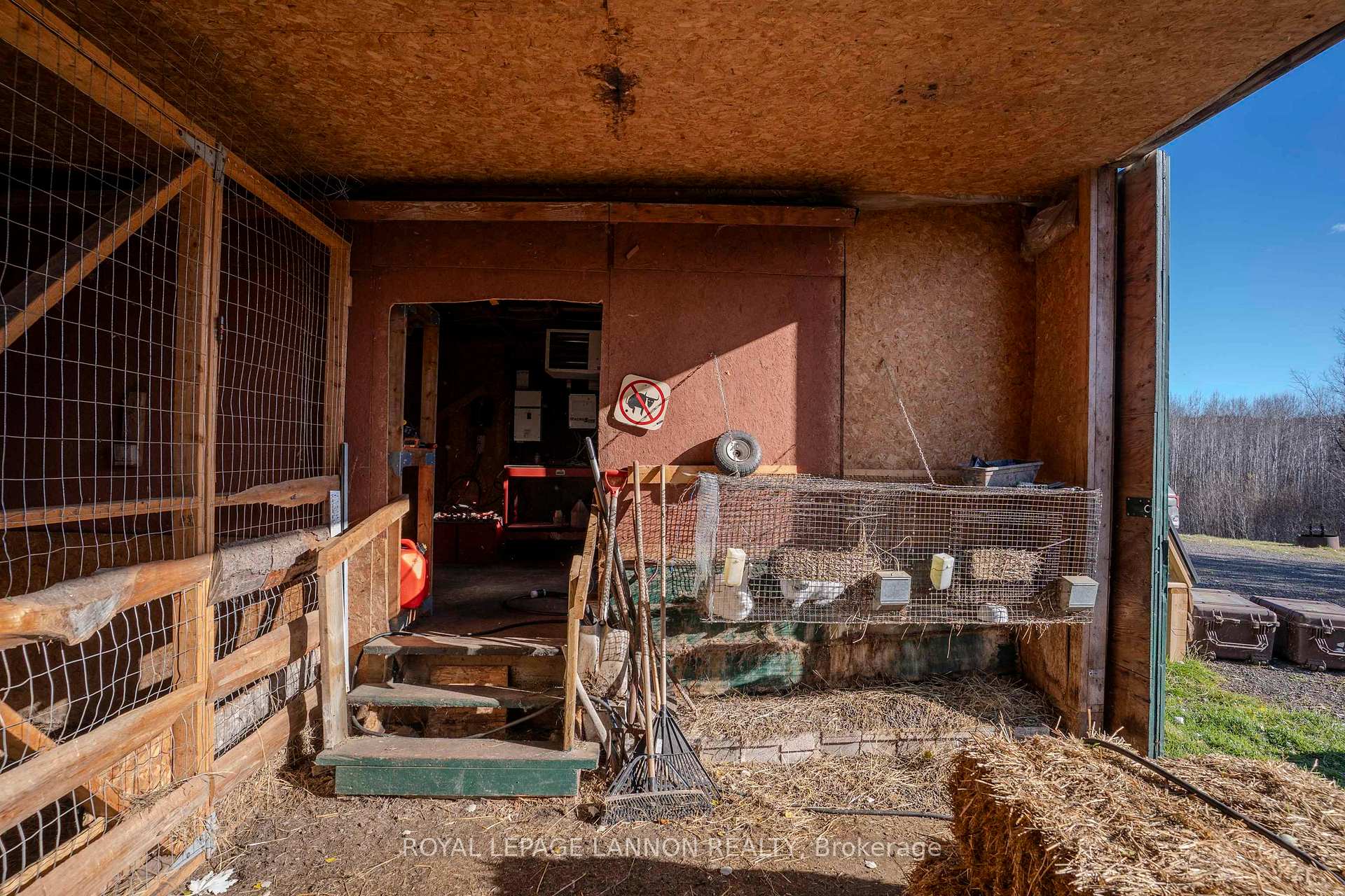 Photo 17 of 56 Savoie Road, Neebing, Crooks — HOMEH