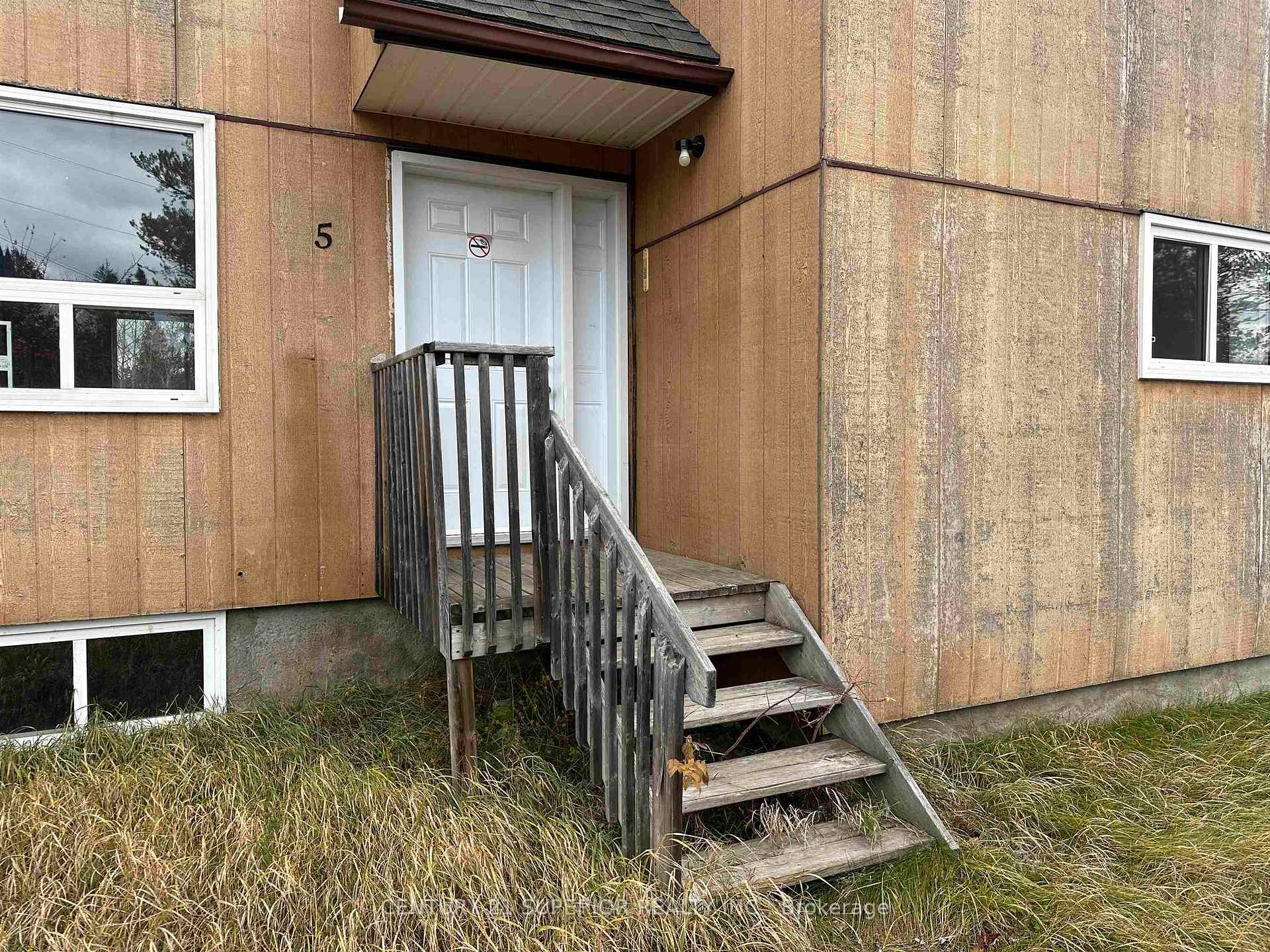 Photo 2 of 5 Northern Cres, Thunder Bay Remote Area — HOMEH