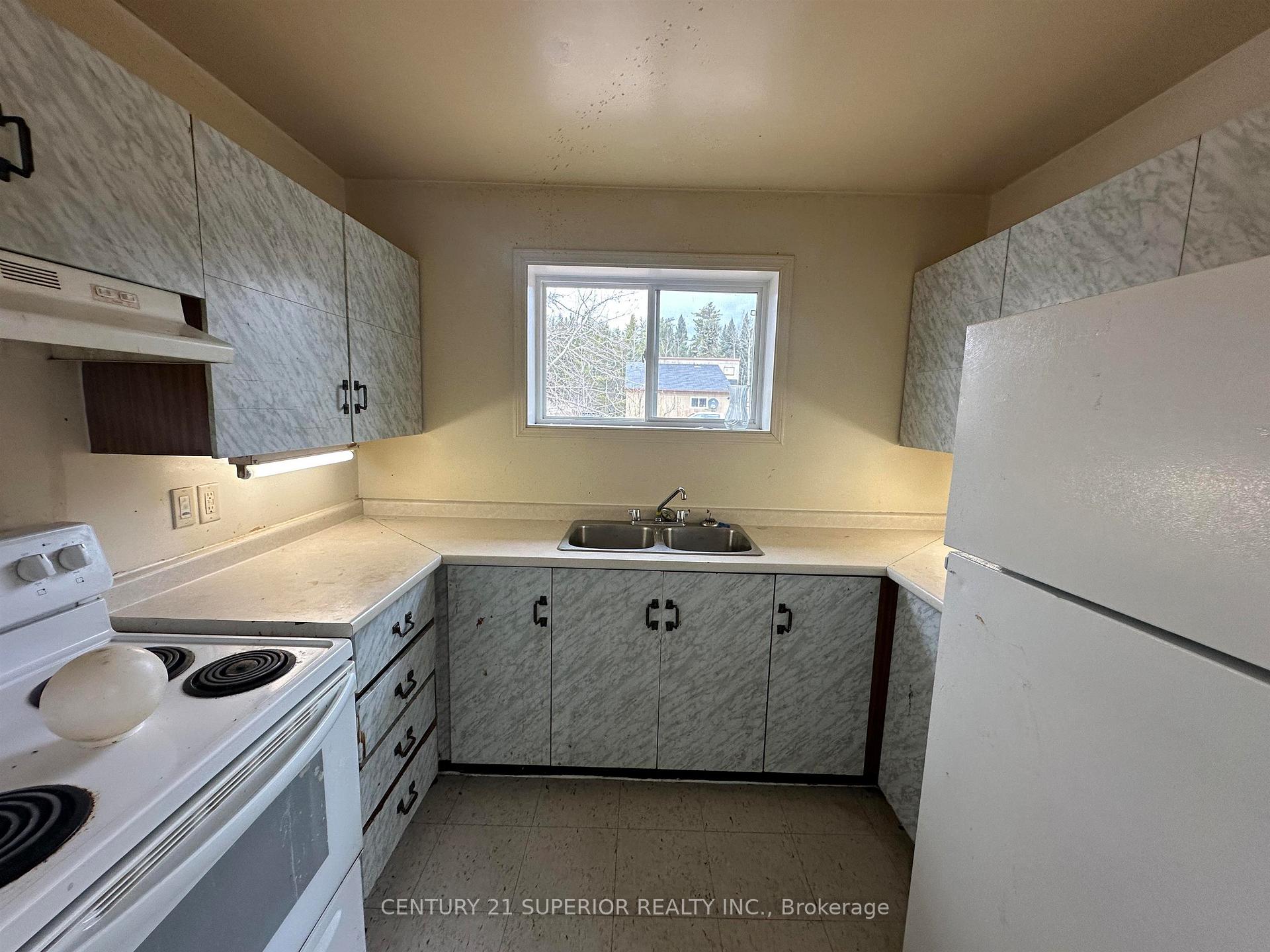 Photo 11 of 5 Northern Cres, Thunder Bay Remote Area — HOMEH