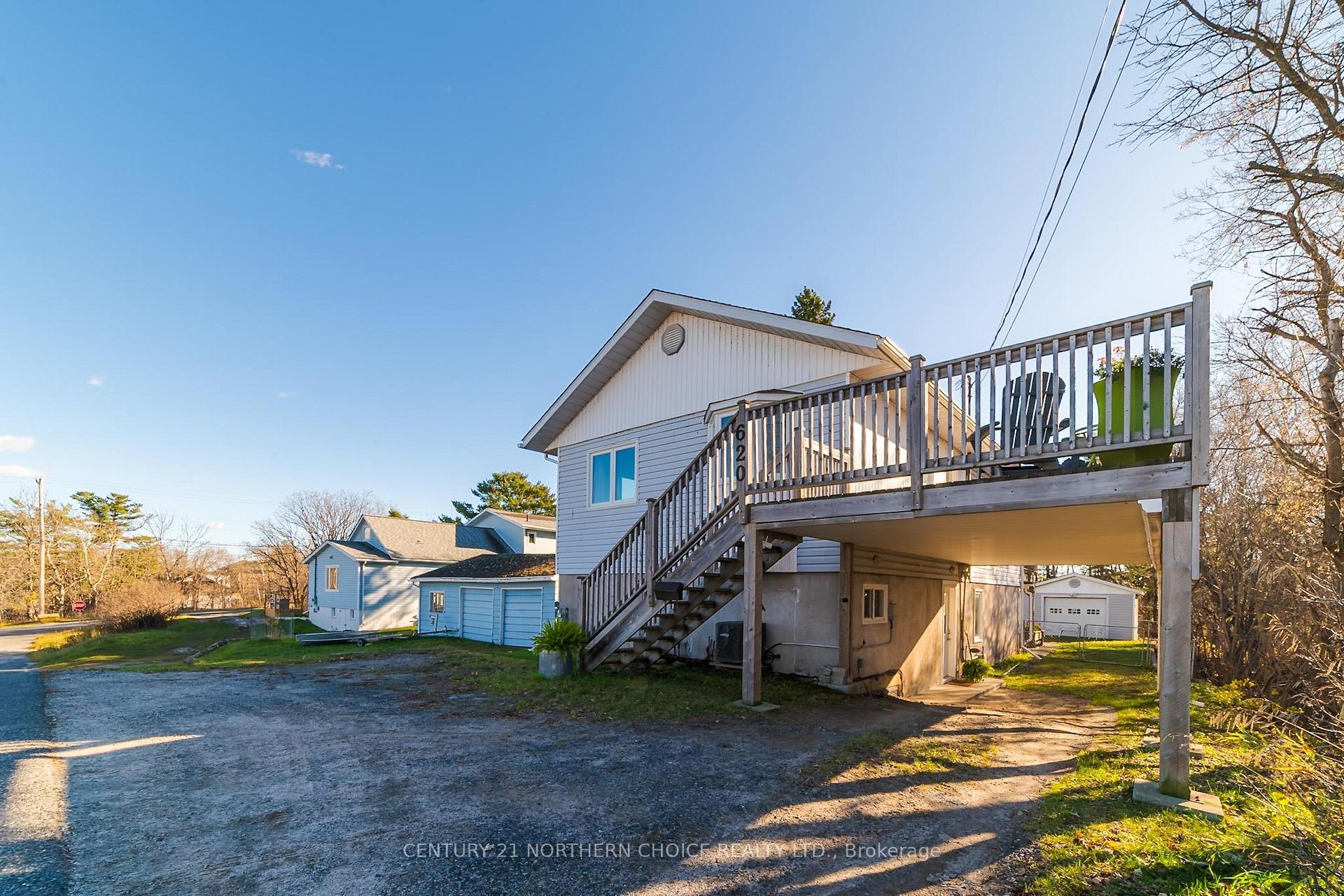 Photo 3 of 620 Sixth St, Kenora, Keewatin — HOMEH