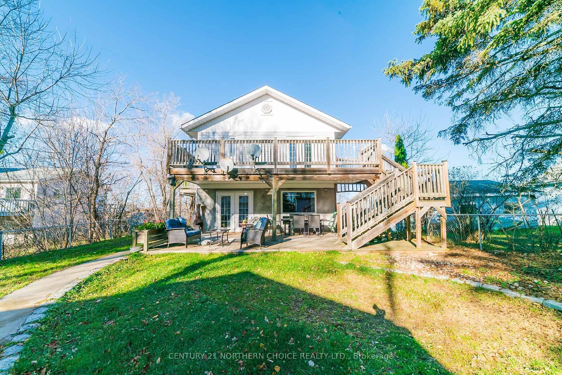 Photo 5 of 620 Sixth St, Kenora, Keewatin — HOMEH