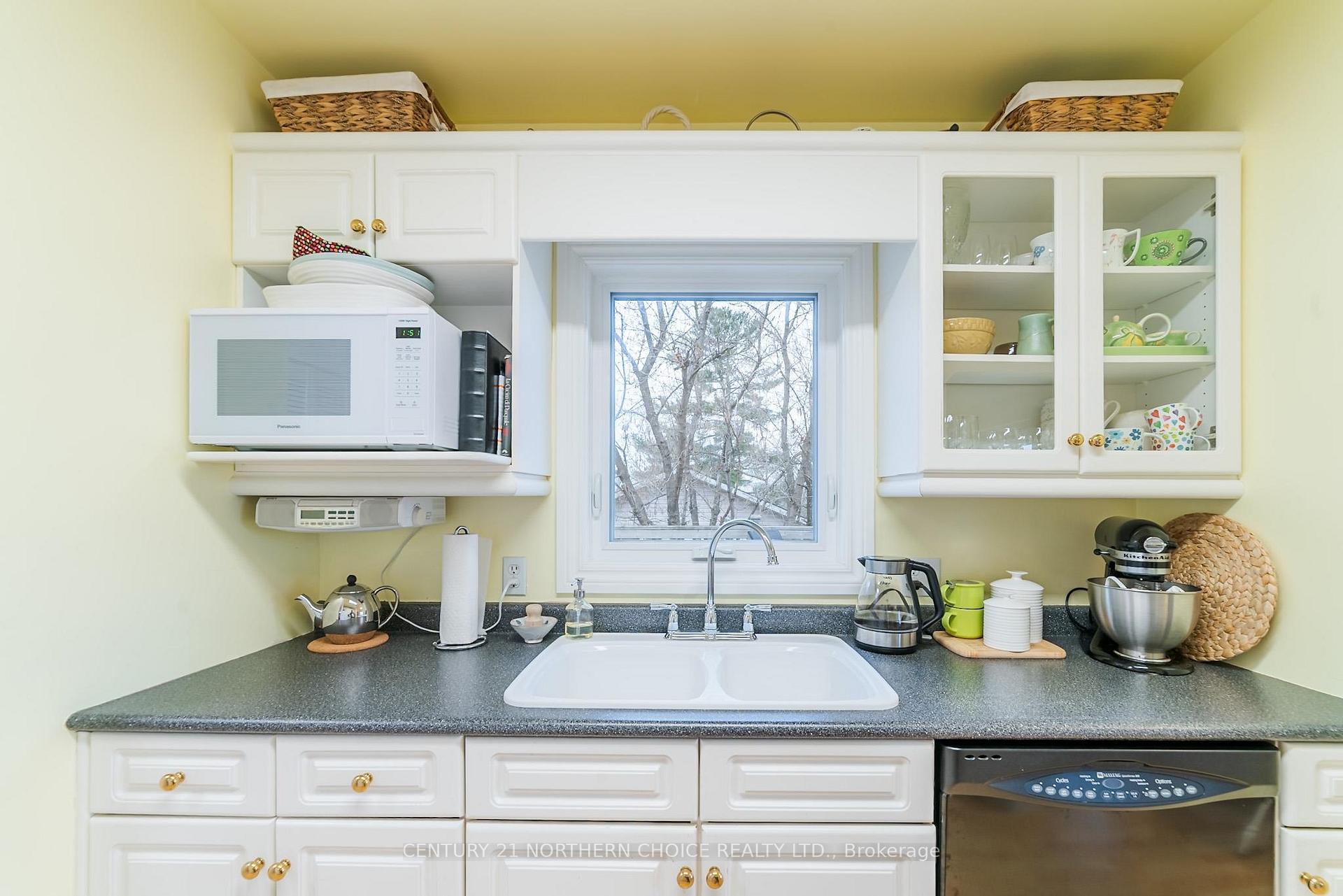 Photo 14 of 620 Sixth St, Kenora, Keewatin — HOMEH