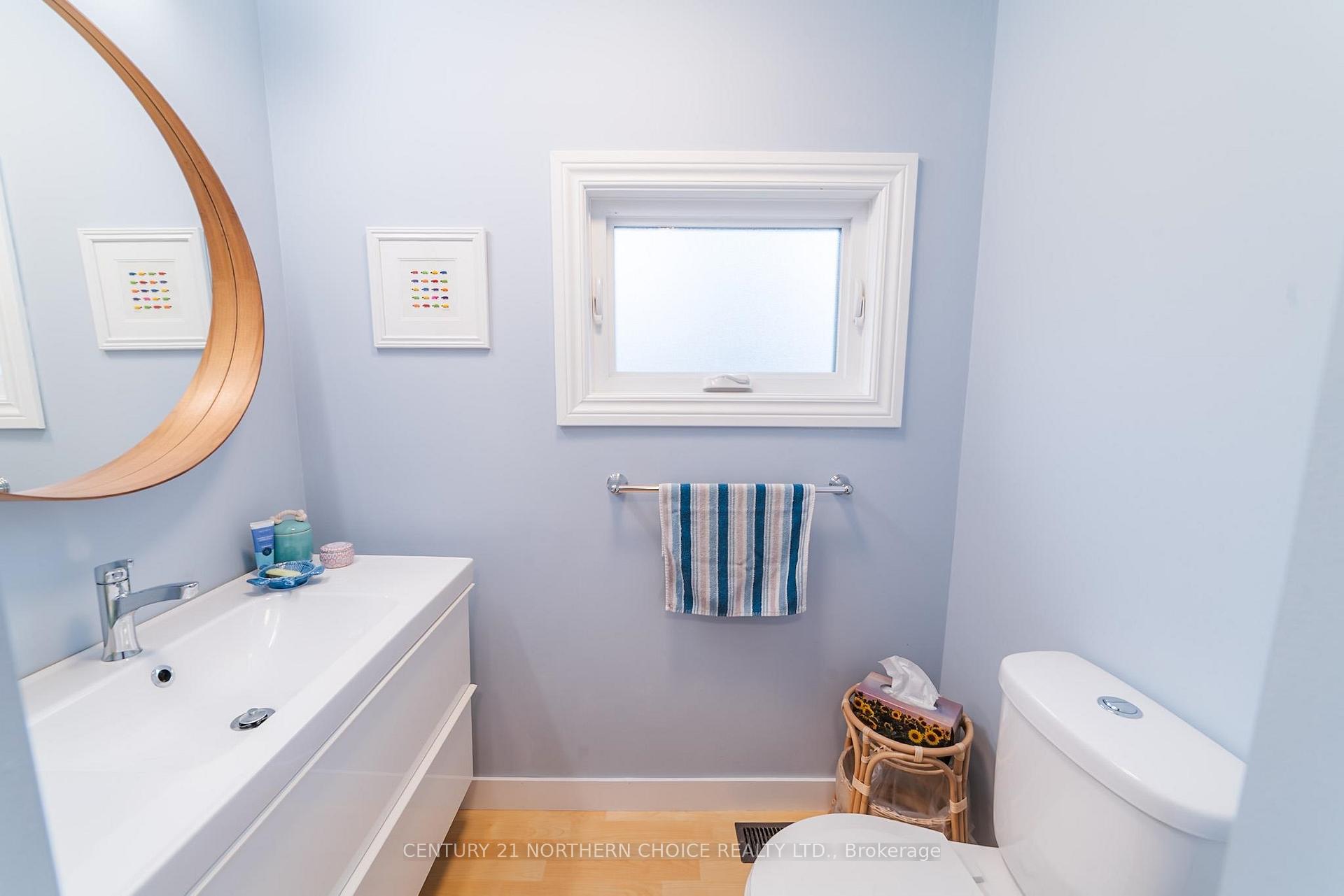 Photo 24 of 620 Sixth St, Kenora, Keewatin — HOMEH