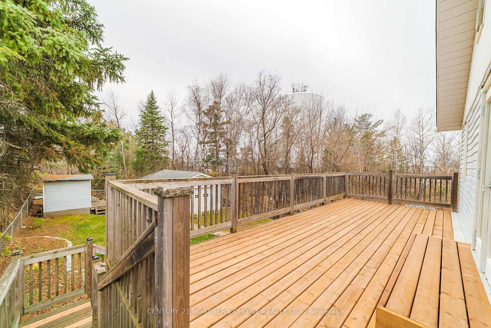 Photo 25 of 620 Sixth St, Kenora, Keewatin — HOMEH