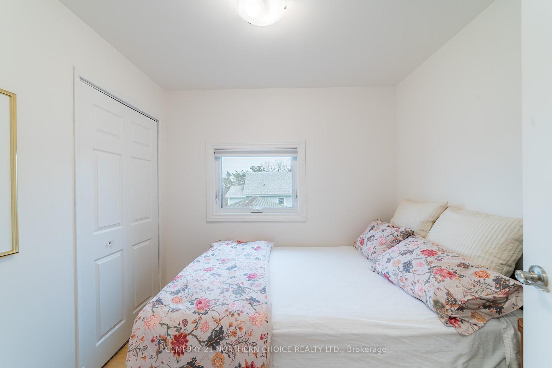 Photo 28 of 620 Sixth St, Kenora, Keewatin — HOMEH