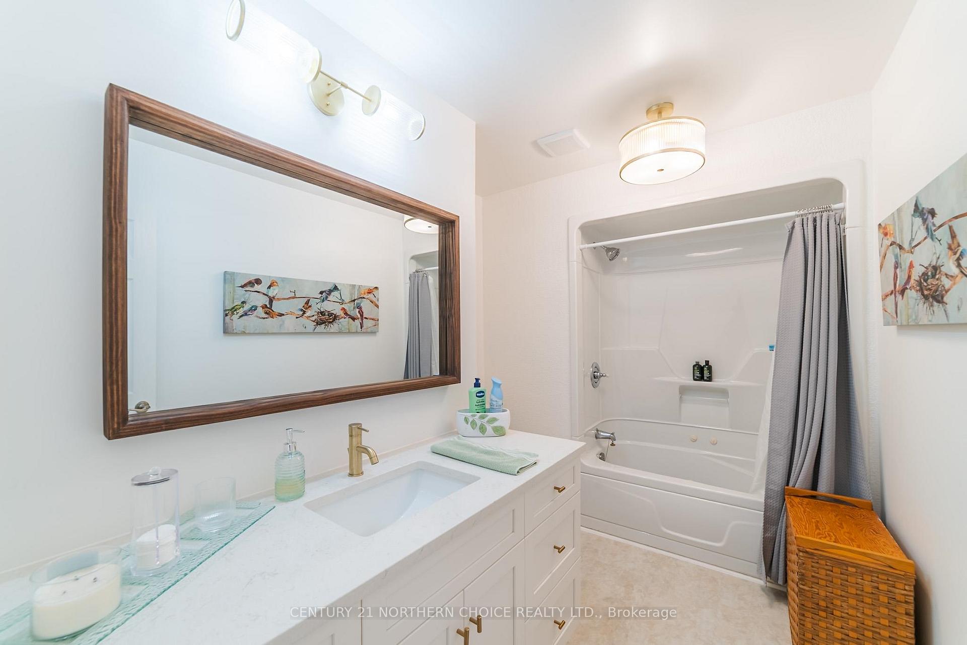 Photo 29 of 620 Sixth St, Kenora, Keewatin — HOMEH