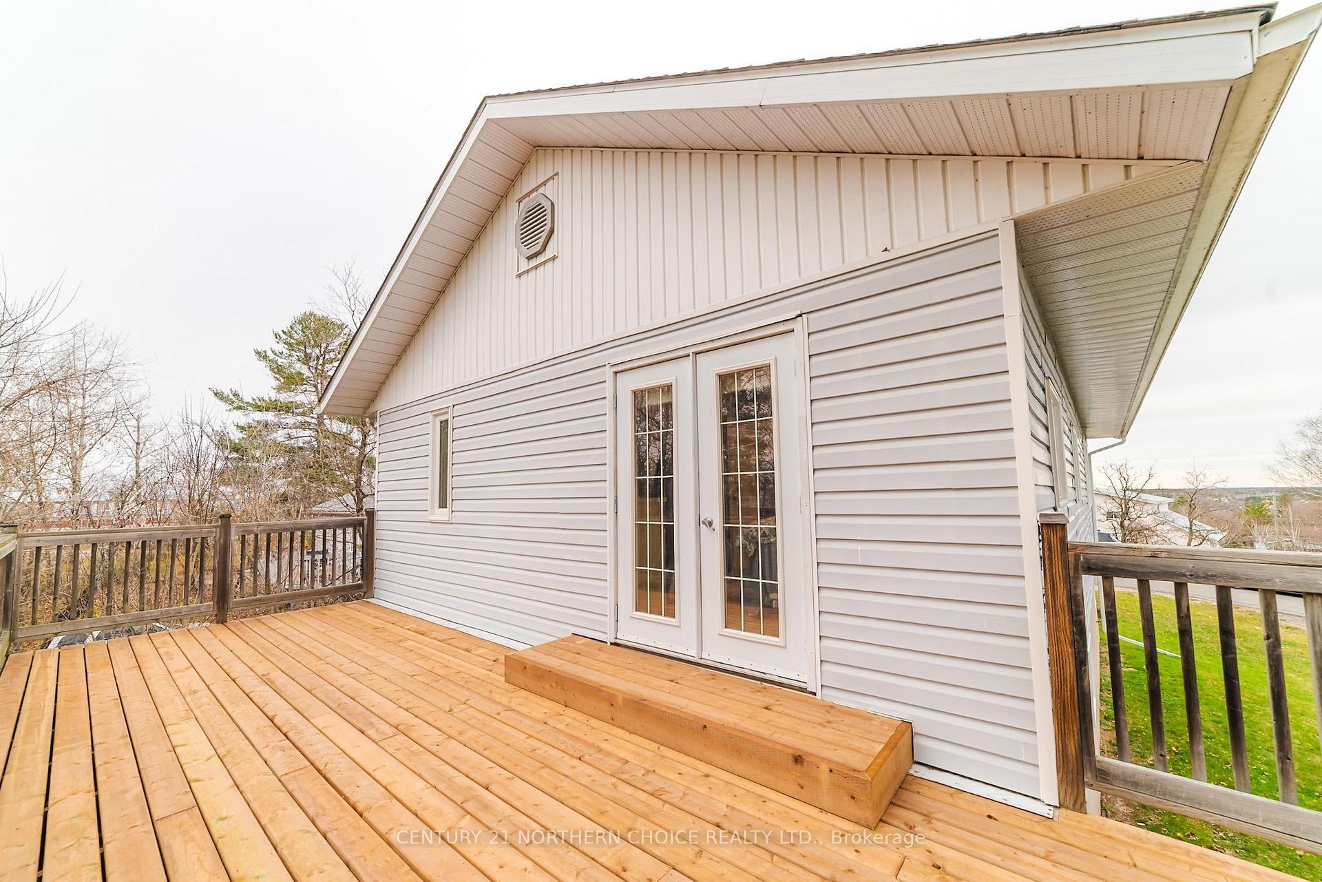 Photo 44 of 620 Sixth St, Kenora, Keewatin — HOMEH