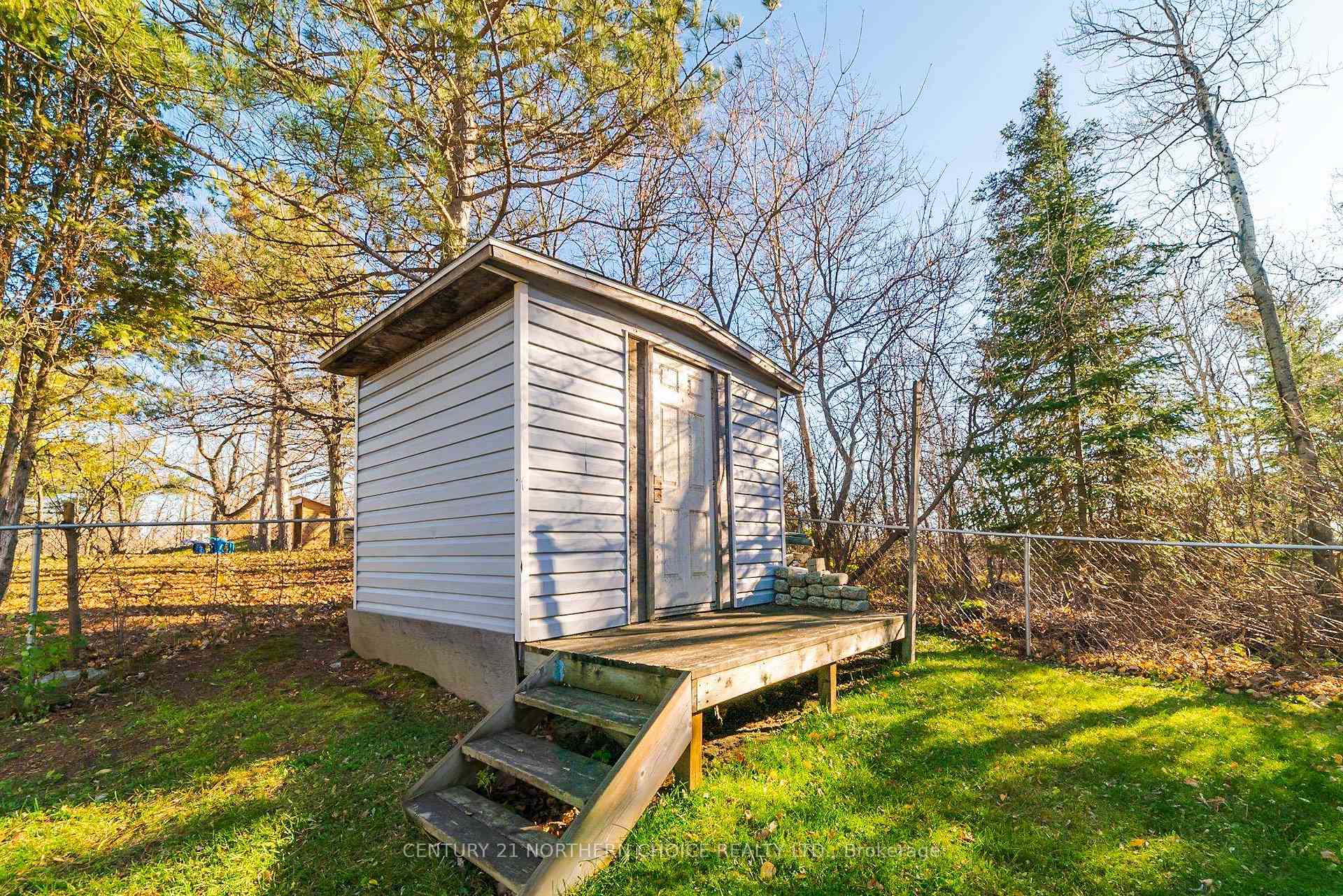 Photo 46 of 620 Sixth St, Kenora, Keewatin — HOMEH