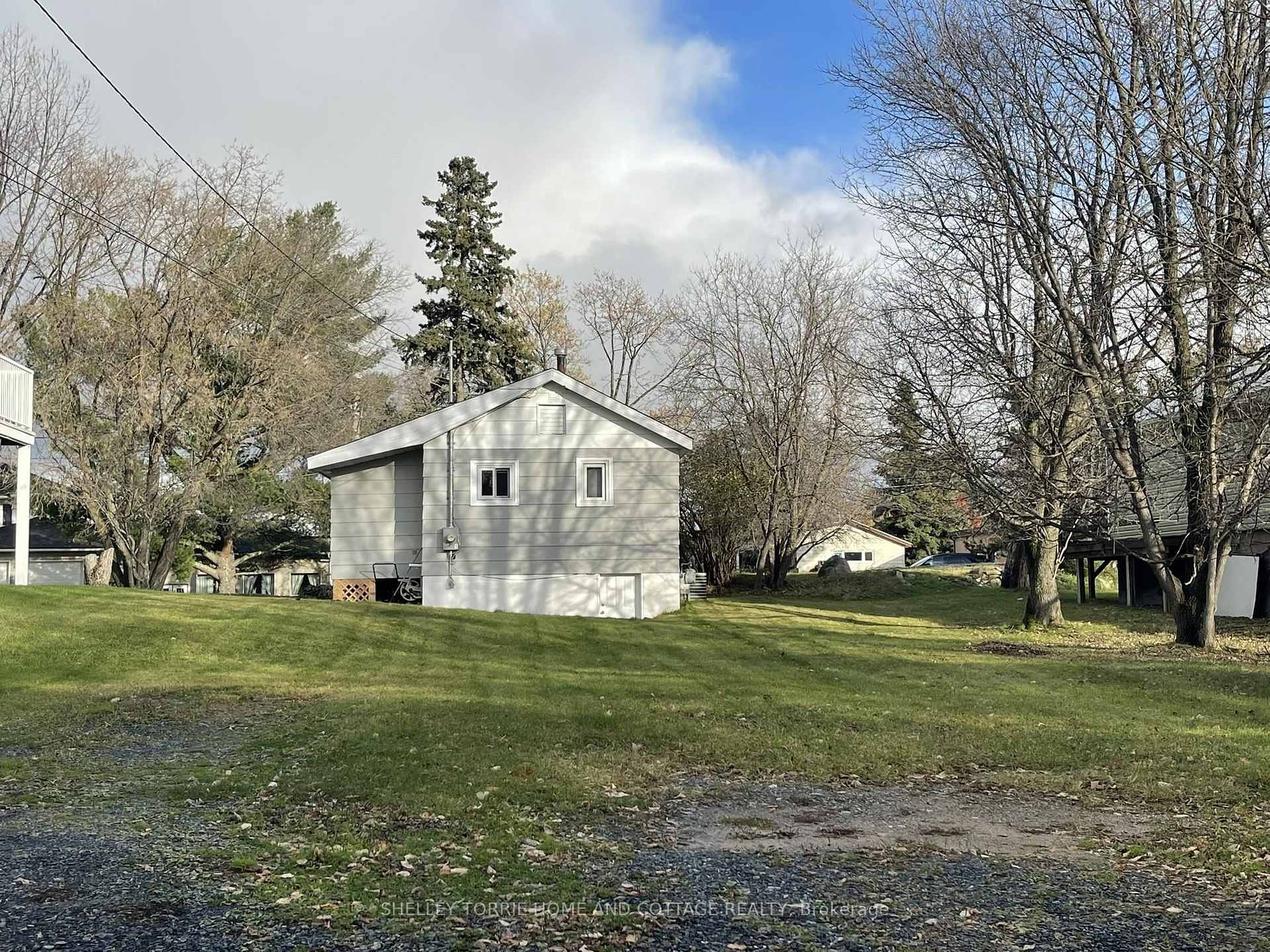 Photo 12 of 806 Sixth Avenue S, Kenora, Lakeside — HOMEH
