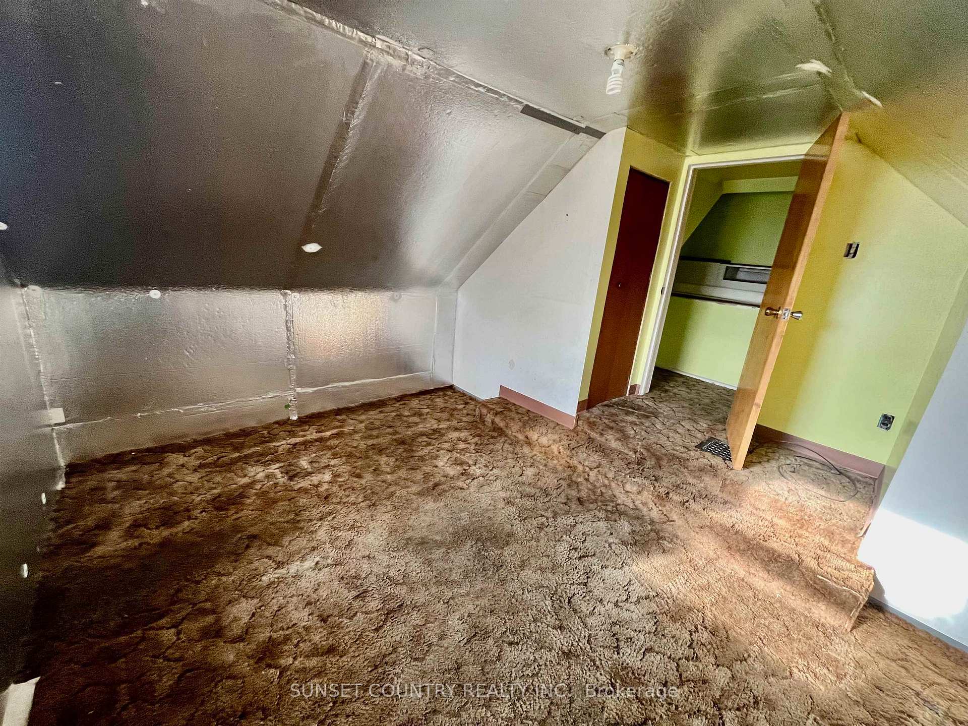 Photo 14 of 254 Florence Street, Dryden, Hillcrest — HOMEH