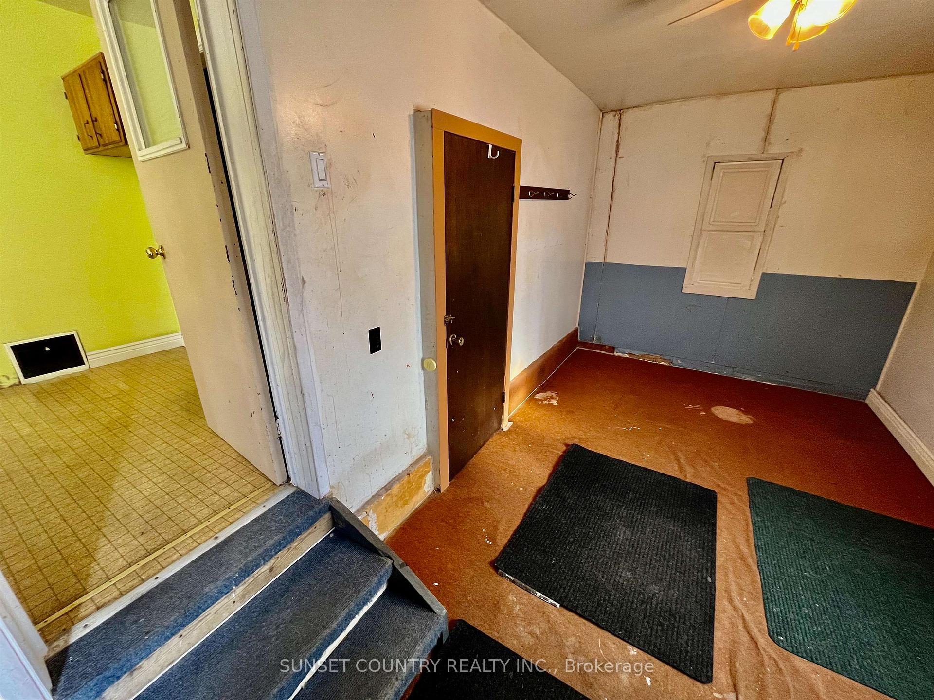 Photo 17 of 254 Florence Street, Dryden, Hillcrest — HOMEH