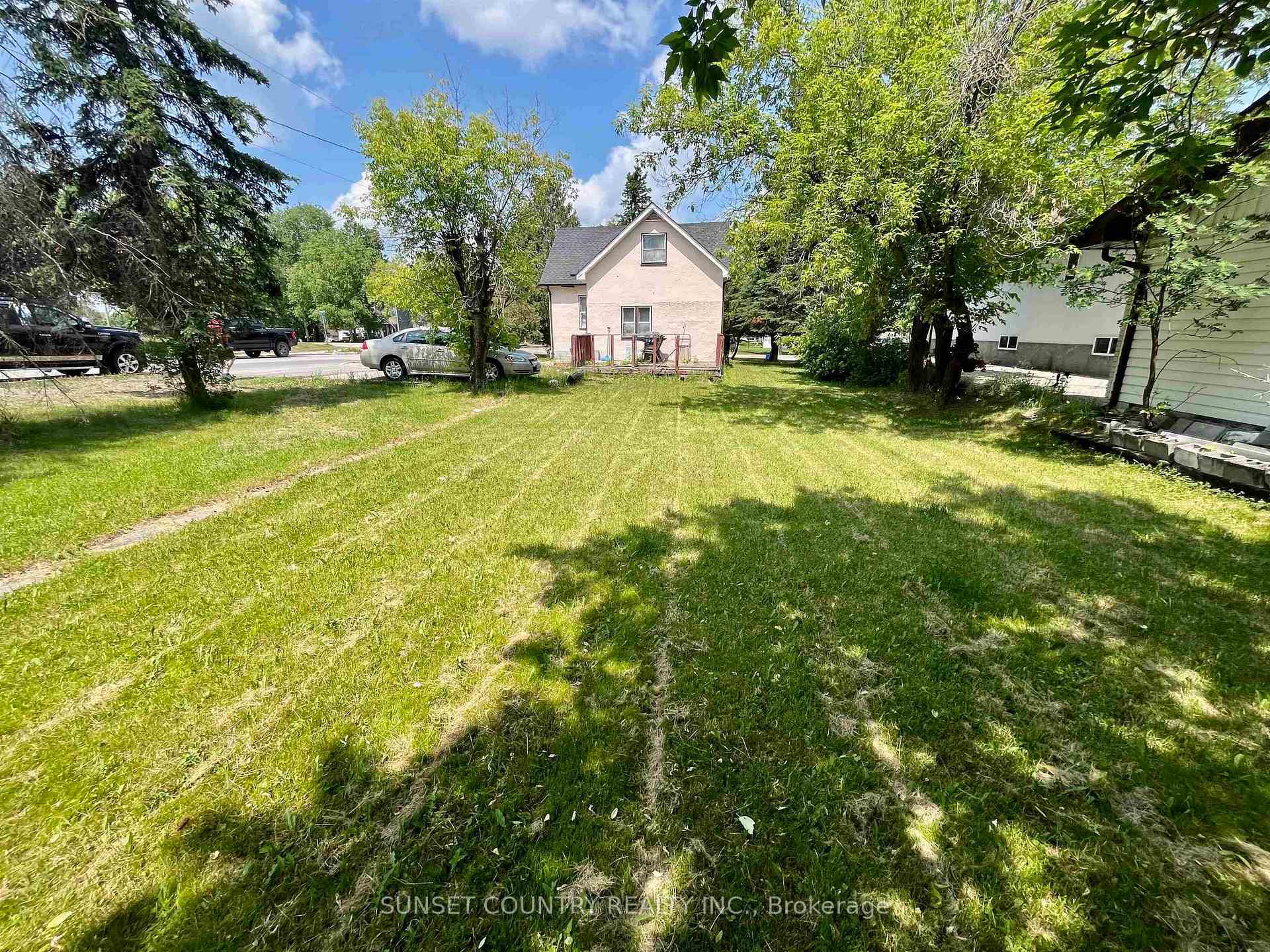 Photo 26 of 254 Florence Street, Dryden, Hillcrest — HOMEH