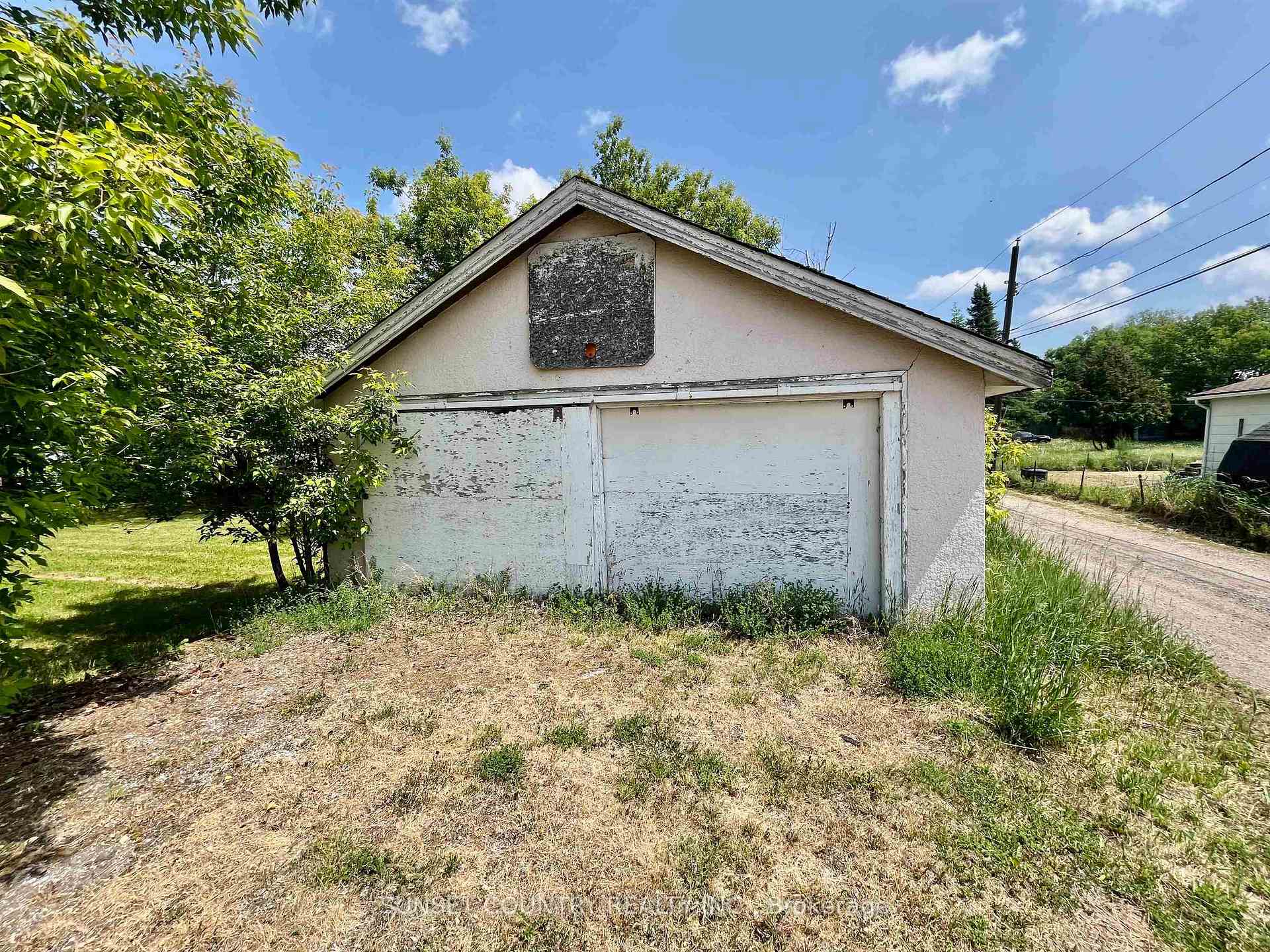 Photo 30 of 254 Florence Street, Dryden, Hillcrest — HOMEH