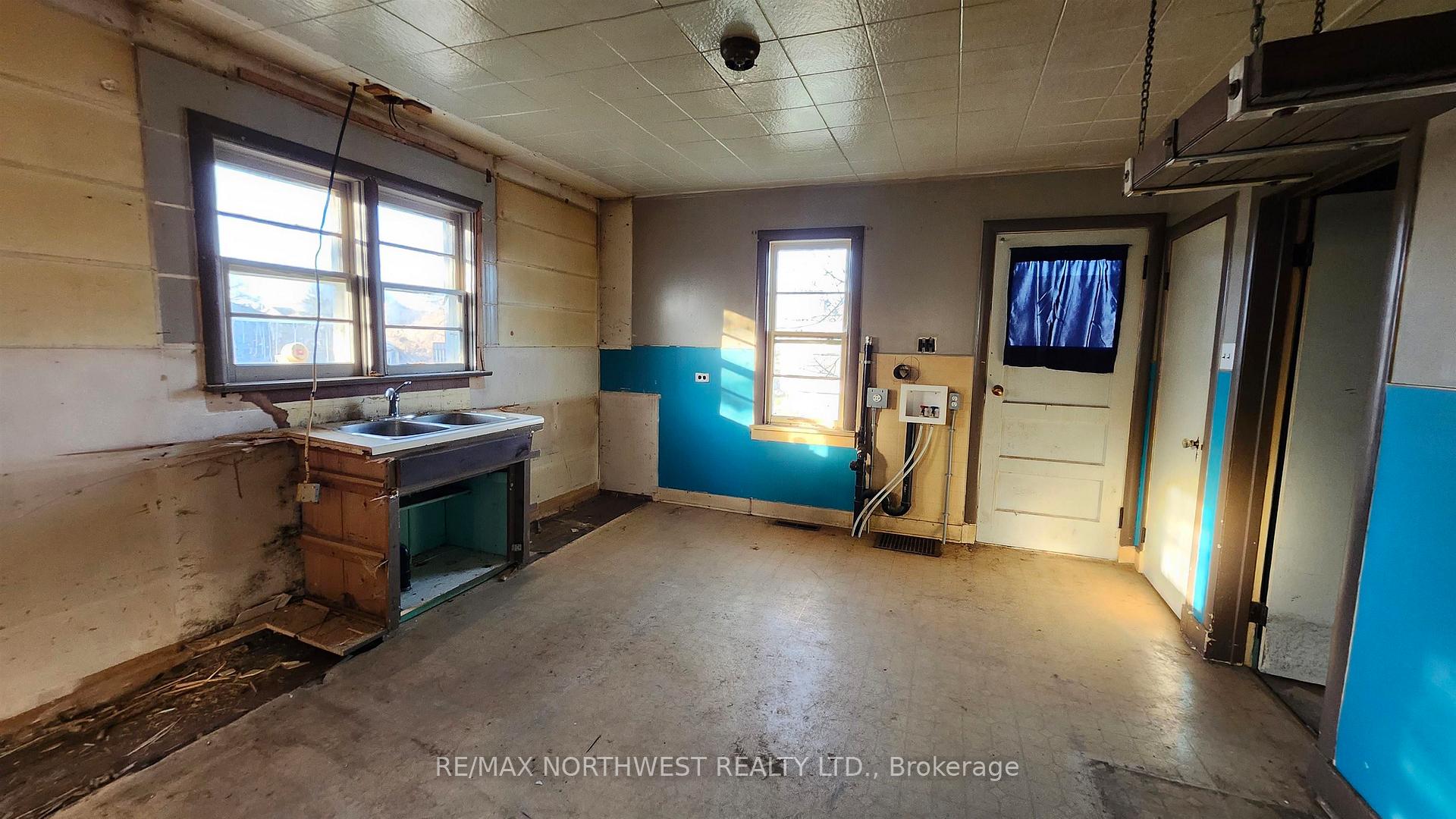 Photo 9 of 101 Charles Street, Kenora, Keewatin — HOMEH