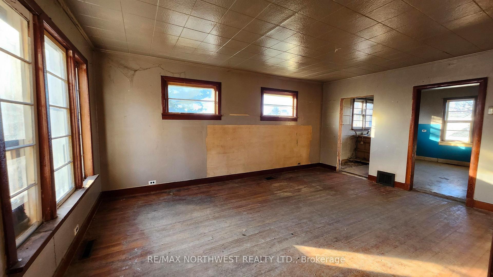 Photo 11 of 101 Charles Street, Kenora, Keewatin — HOMEH