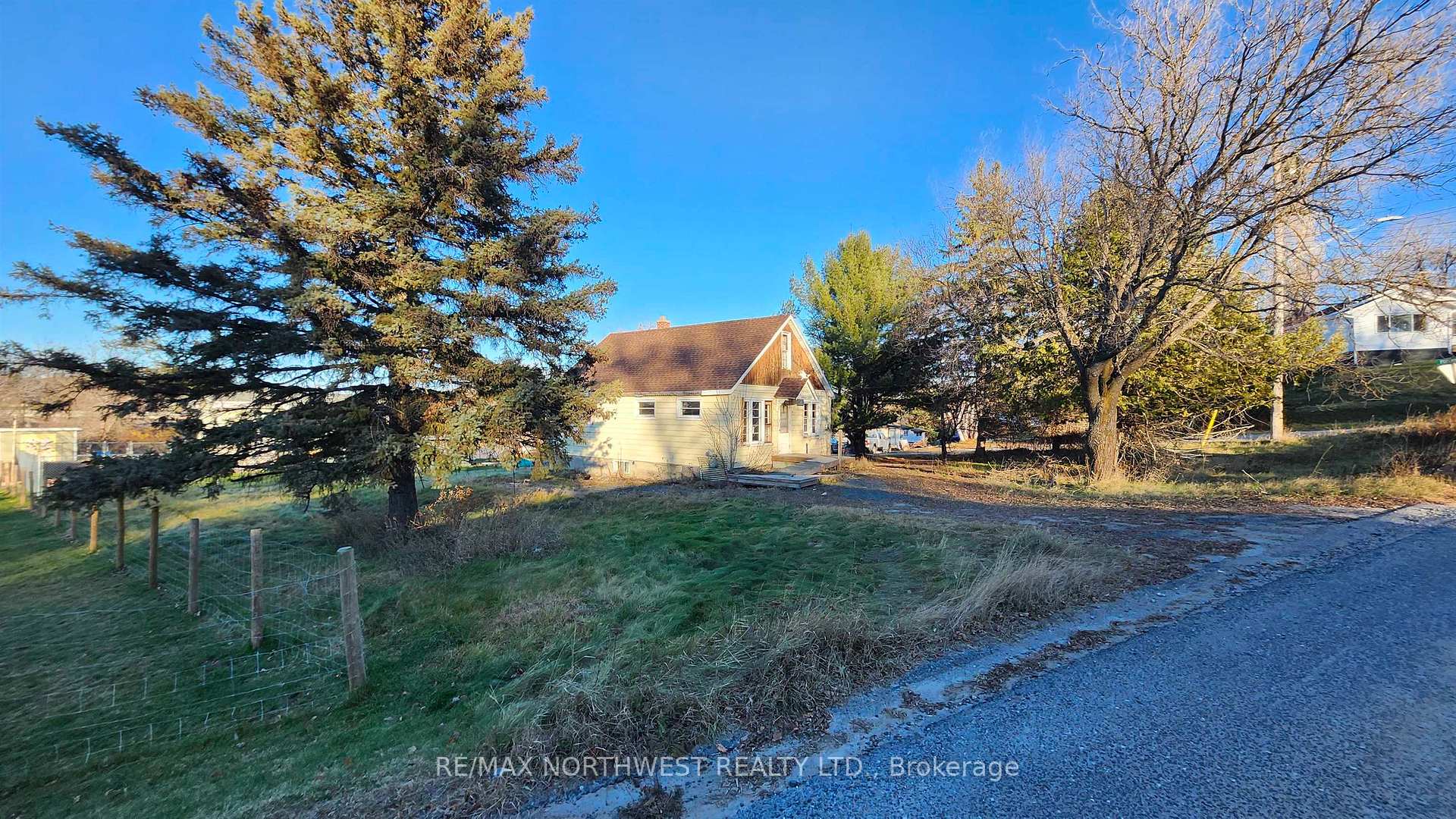 Photo 22 of 101 Charles Street, Kenora, Keewatin — HOMEH