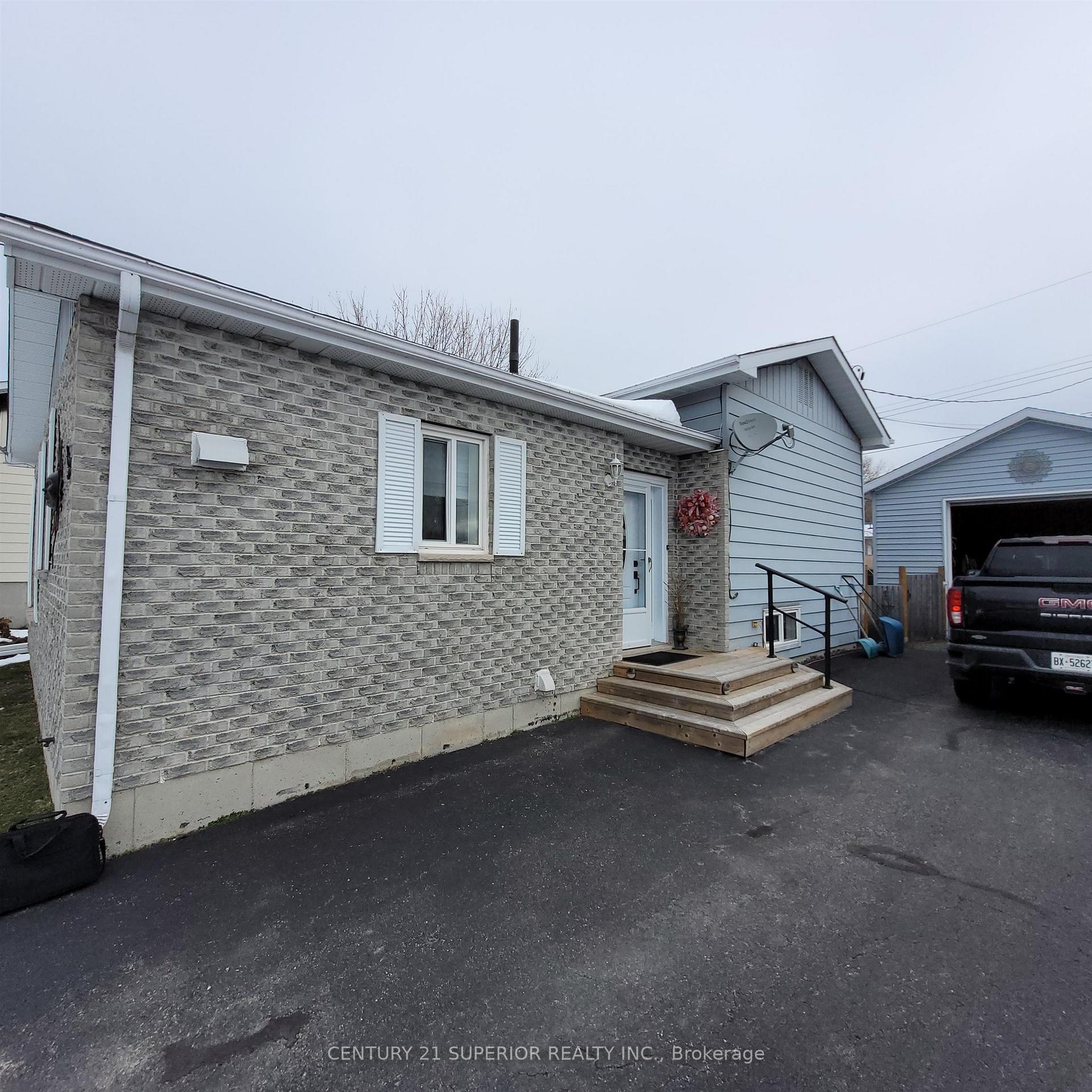Photo 4 of 63 Matachewan Road, Manitouwadge — HOMEH