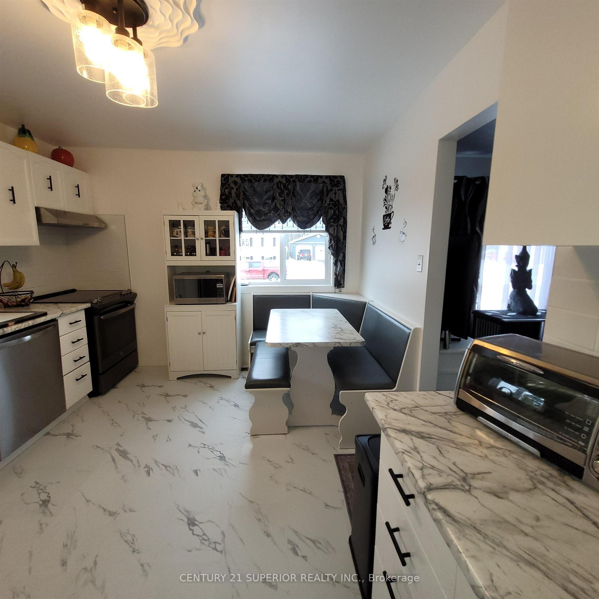 Photo 10 of 63 Matachewan Road, Manitouwadge — HOMEH