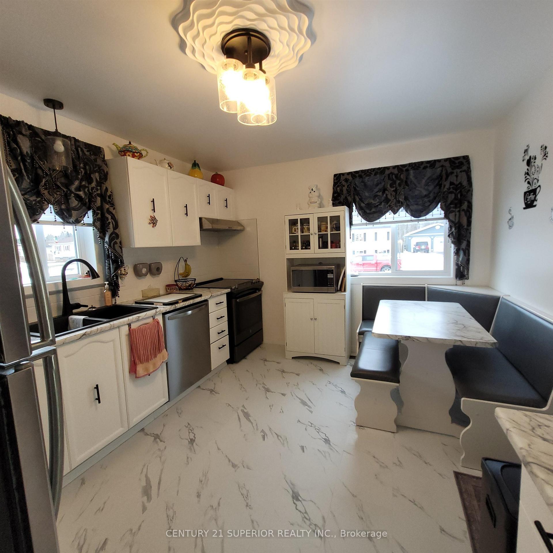 Photo 11 of 63 Matachewan Road, Manitouwadge — HOMEH