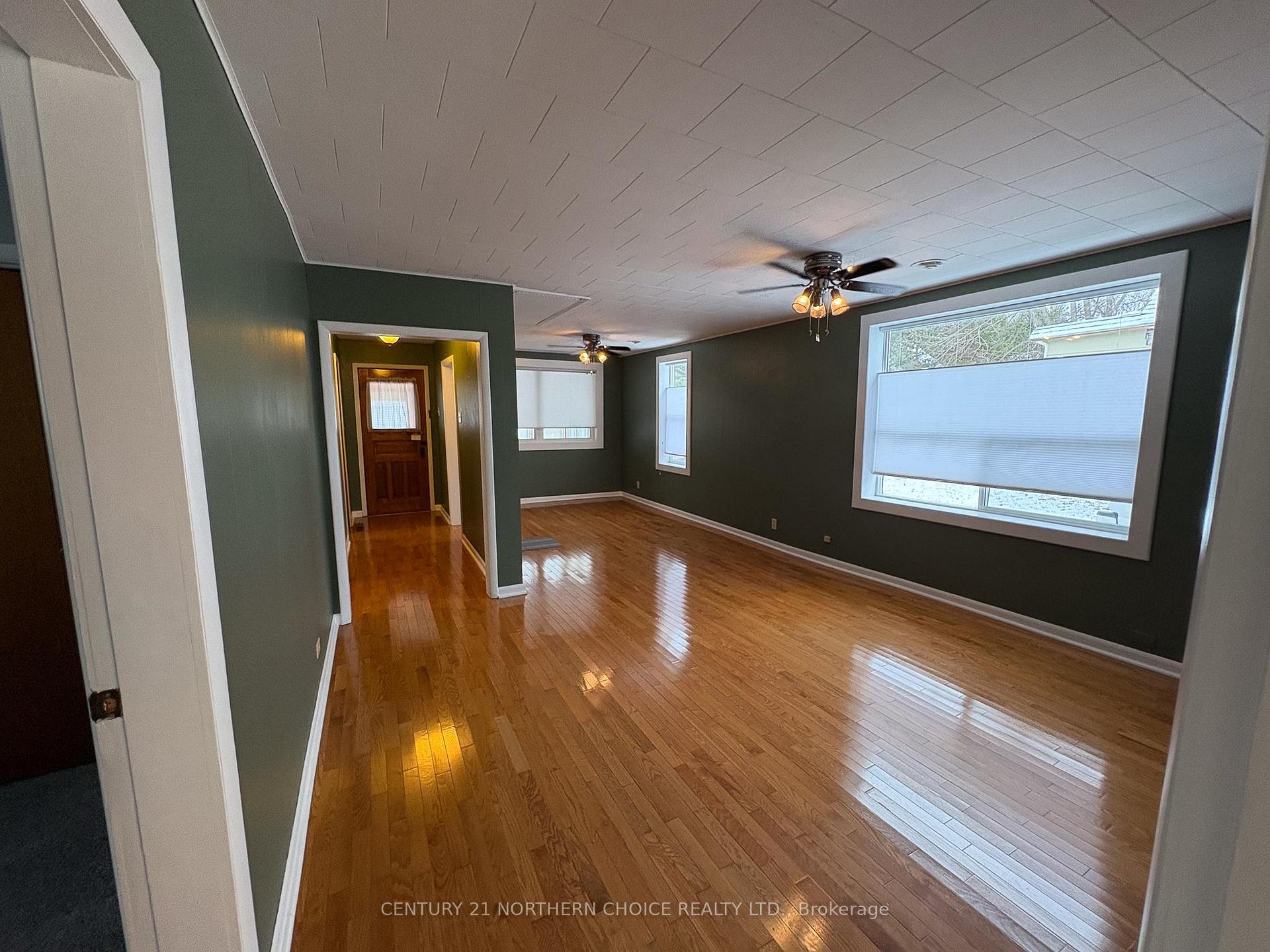 Photo 6 of 416 Bay Street, Kenora, Keewatin — HOMEH
