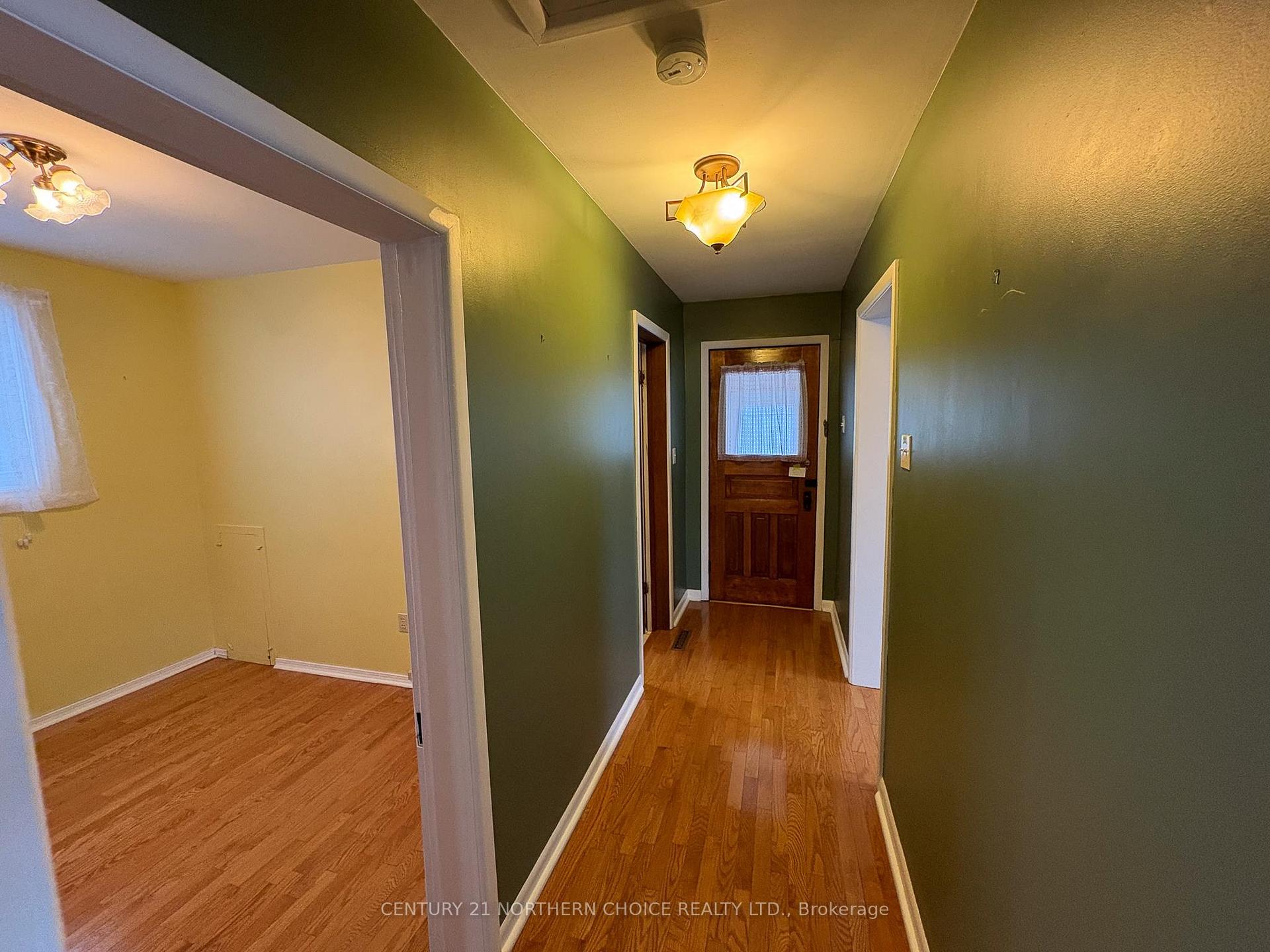 Photo 10 of 416 Bay Street, Kenora, Keewatin — HOMEH