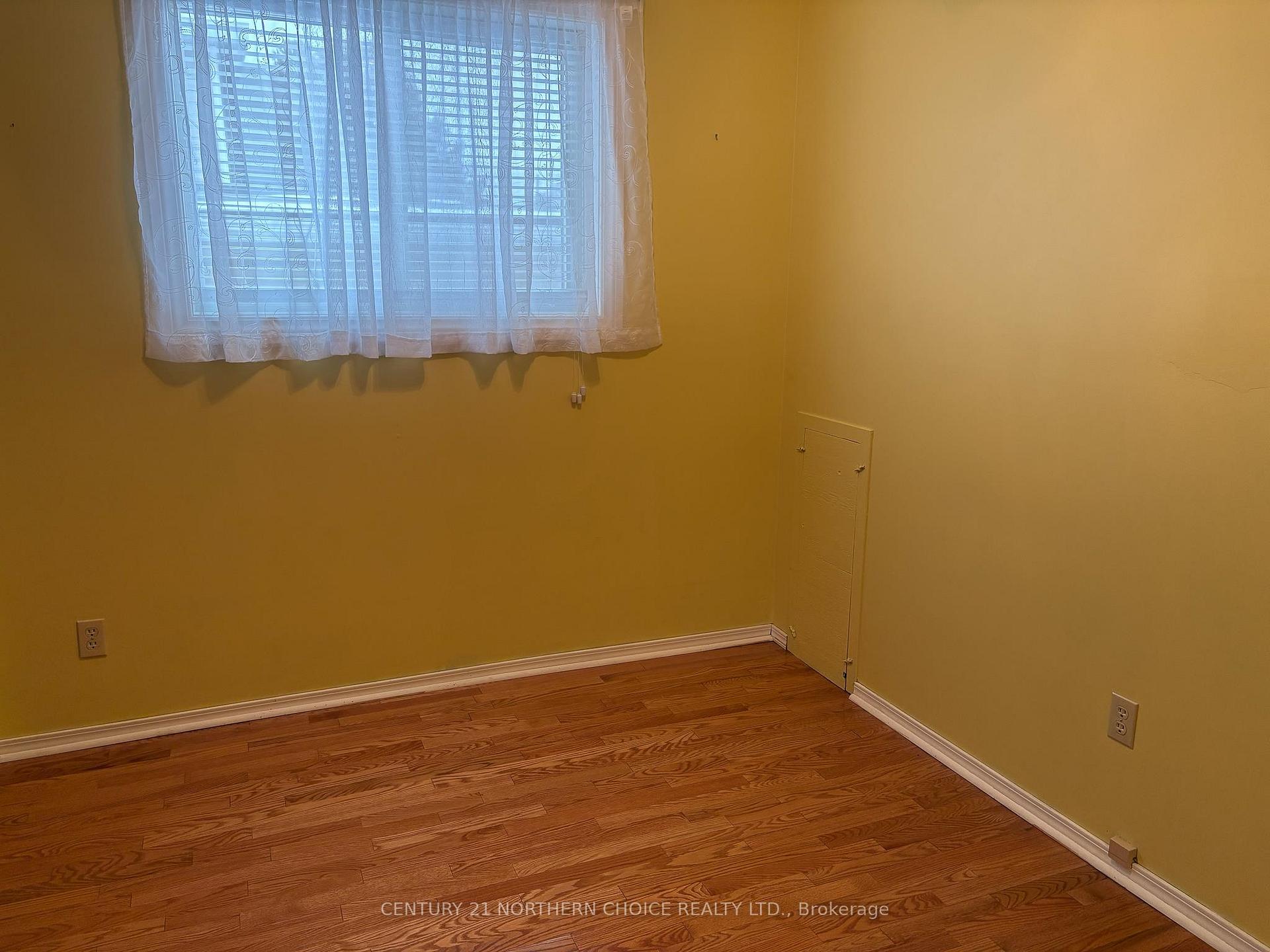 Photo 11 of 416 Bay Street, Kenora, Keewatin — HOMEH