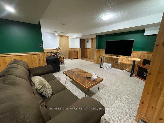 Photo 13 of 123 Wabigoon Drive, Dryden, Pronger Park — HOMEH