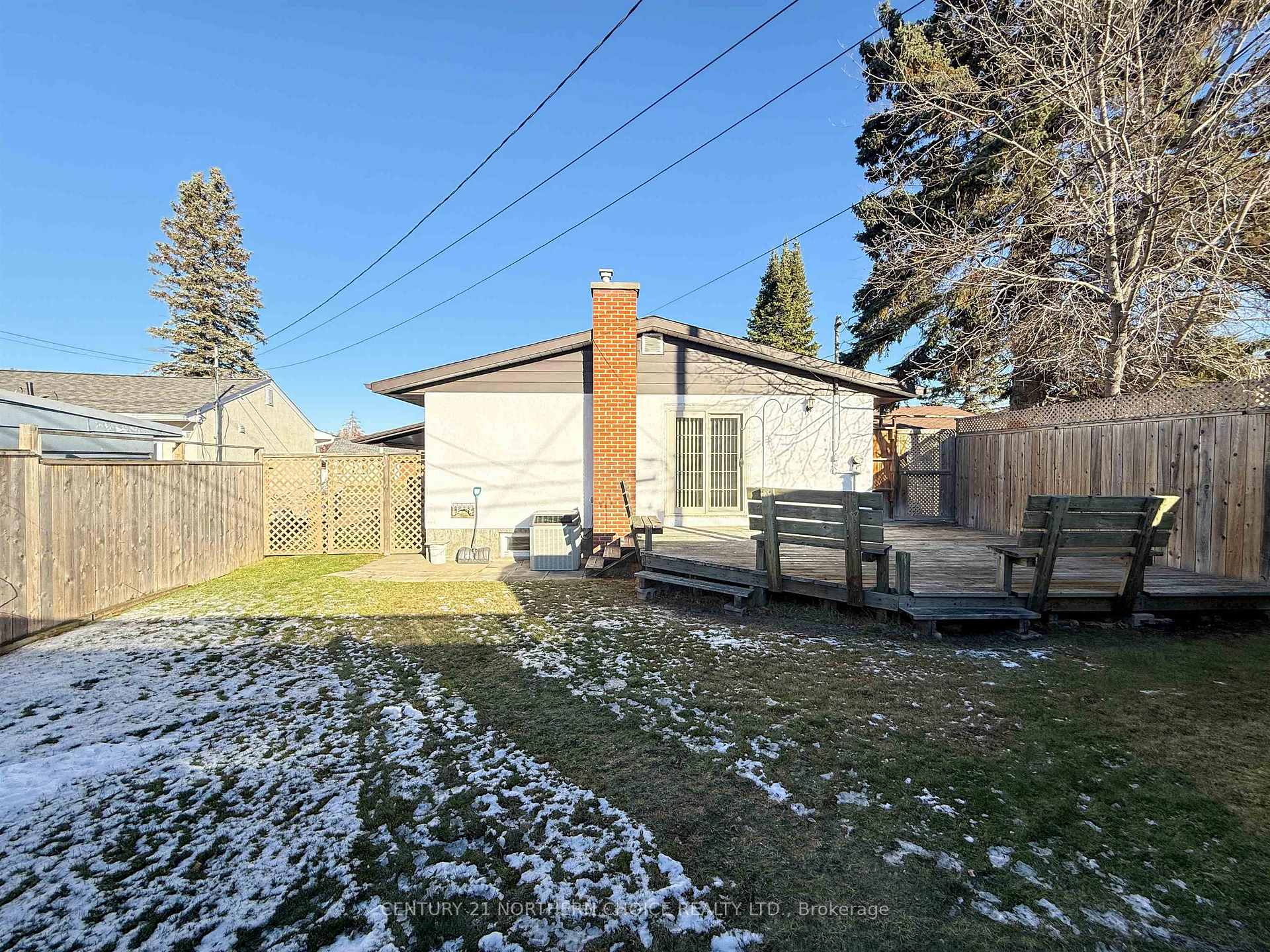 Photo 4 of 1271 Valley Drive, Kenora, Pinecrest — HOMEH